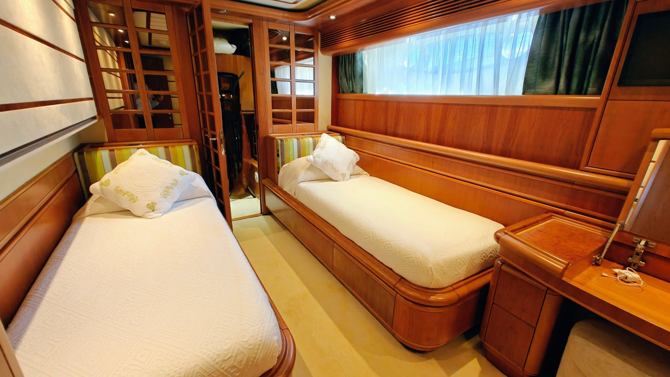 2004 Ferretti Yachts Custom Line 94 à vendre (photo 15)