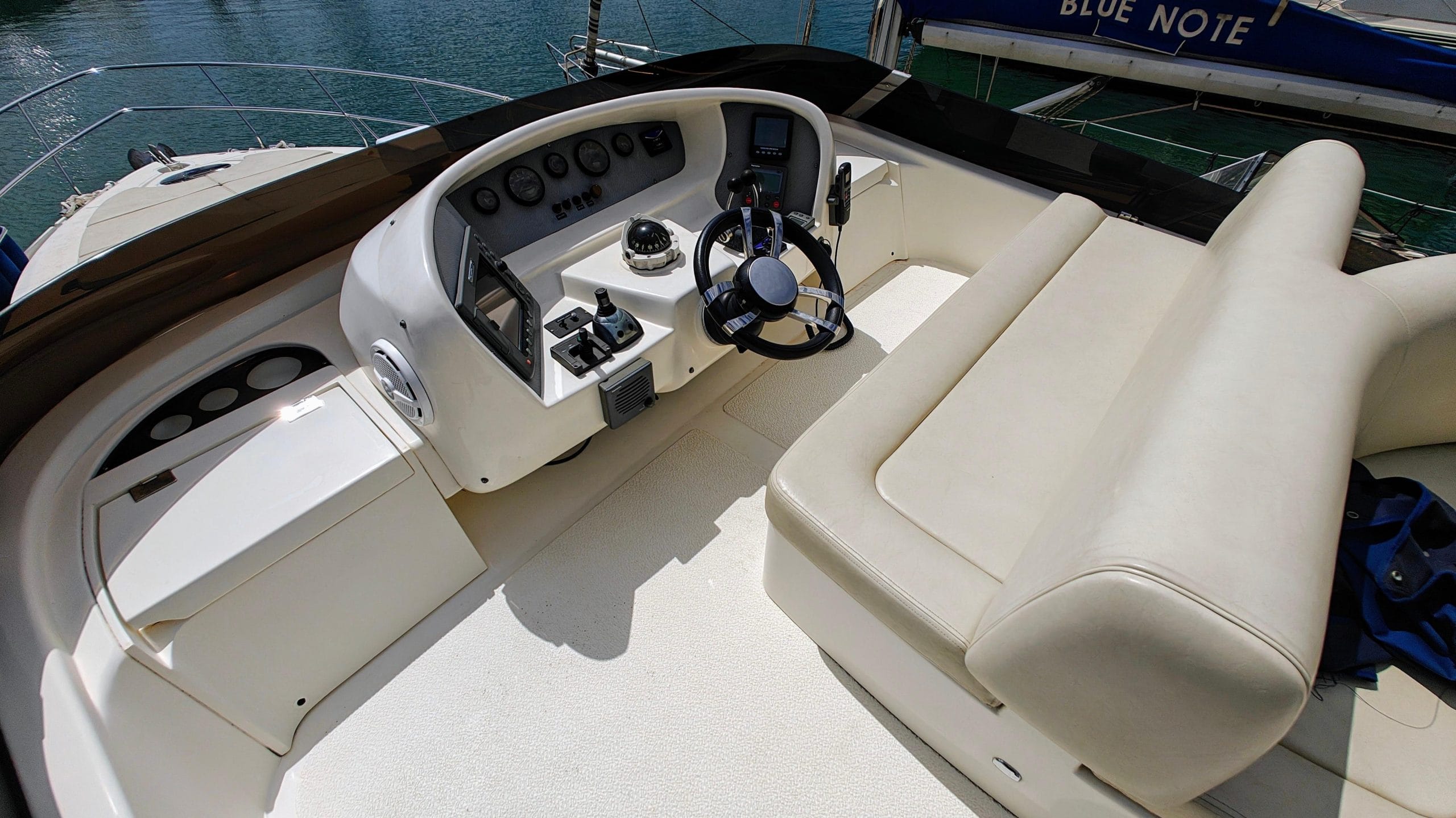 2007 Astondoa 43 GLX zu verkaufen (photo 10)