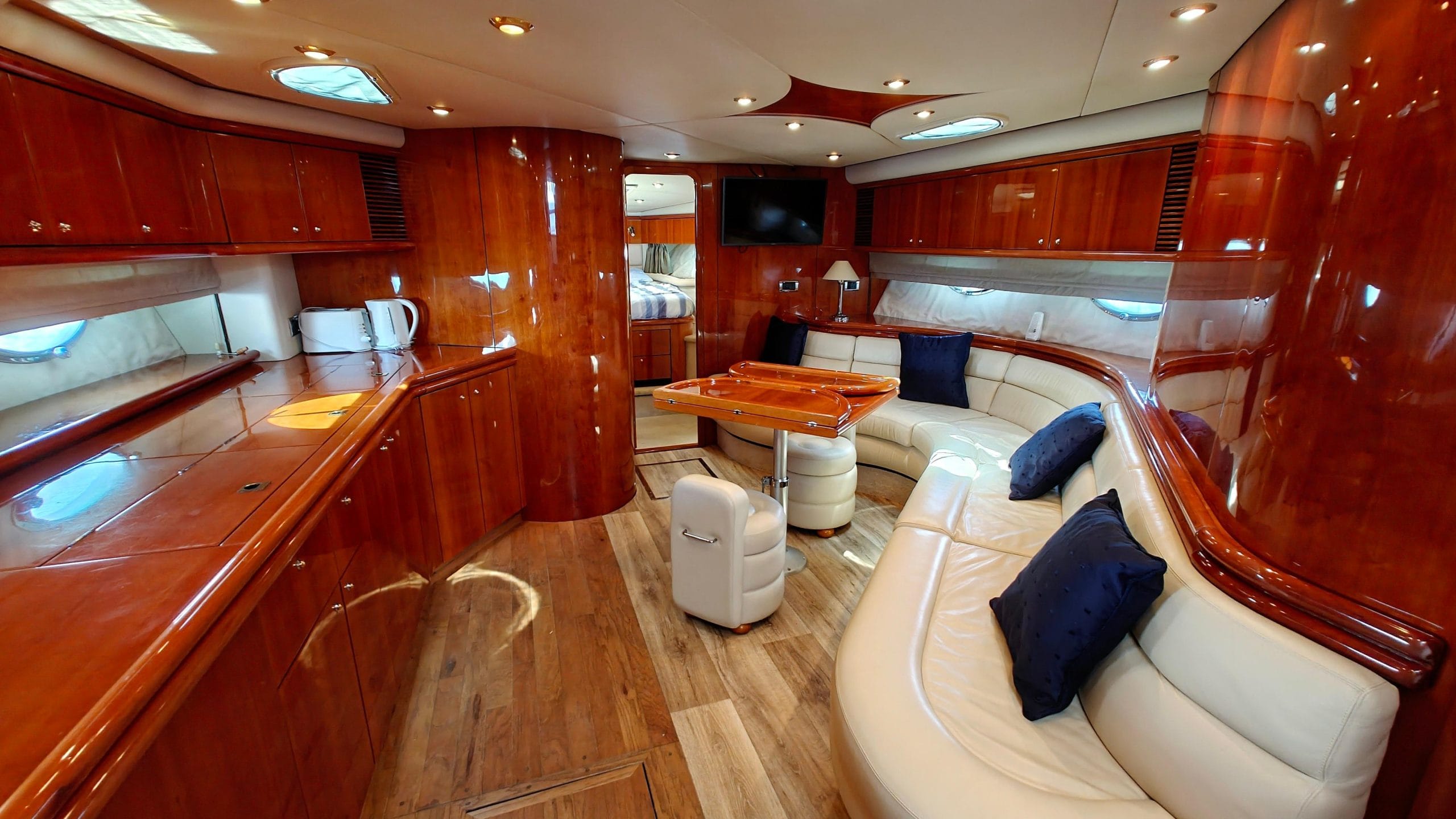2002 Sunseeker Predator 56 te koop (photo 7)