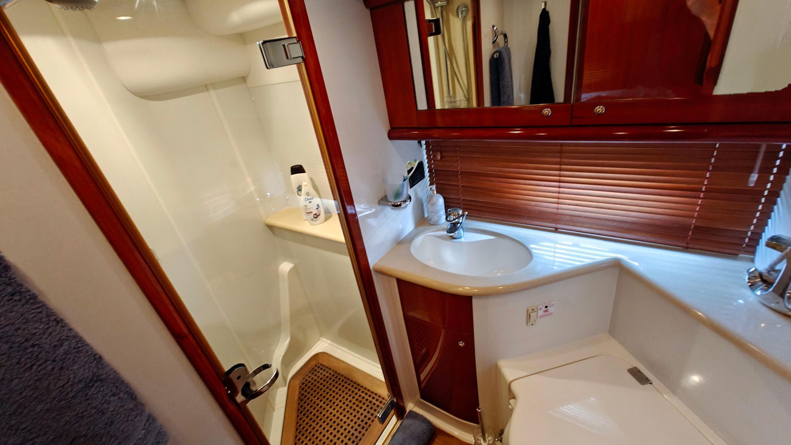 2002 Sunseeker Predator 56 te koop (photo 11)