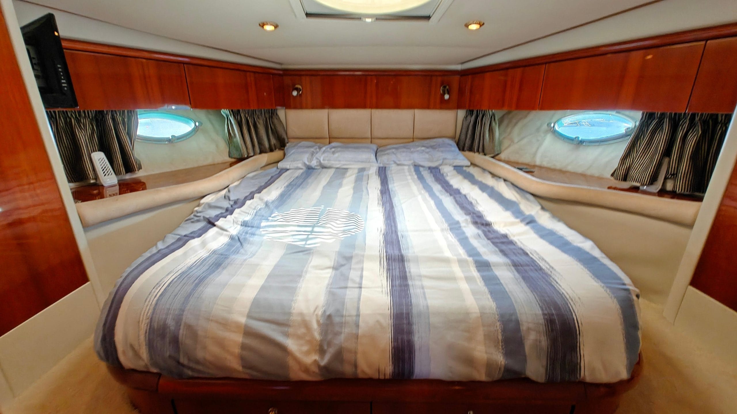 2002 Sunseeker Predator 56 te koop (photo 12)