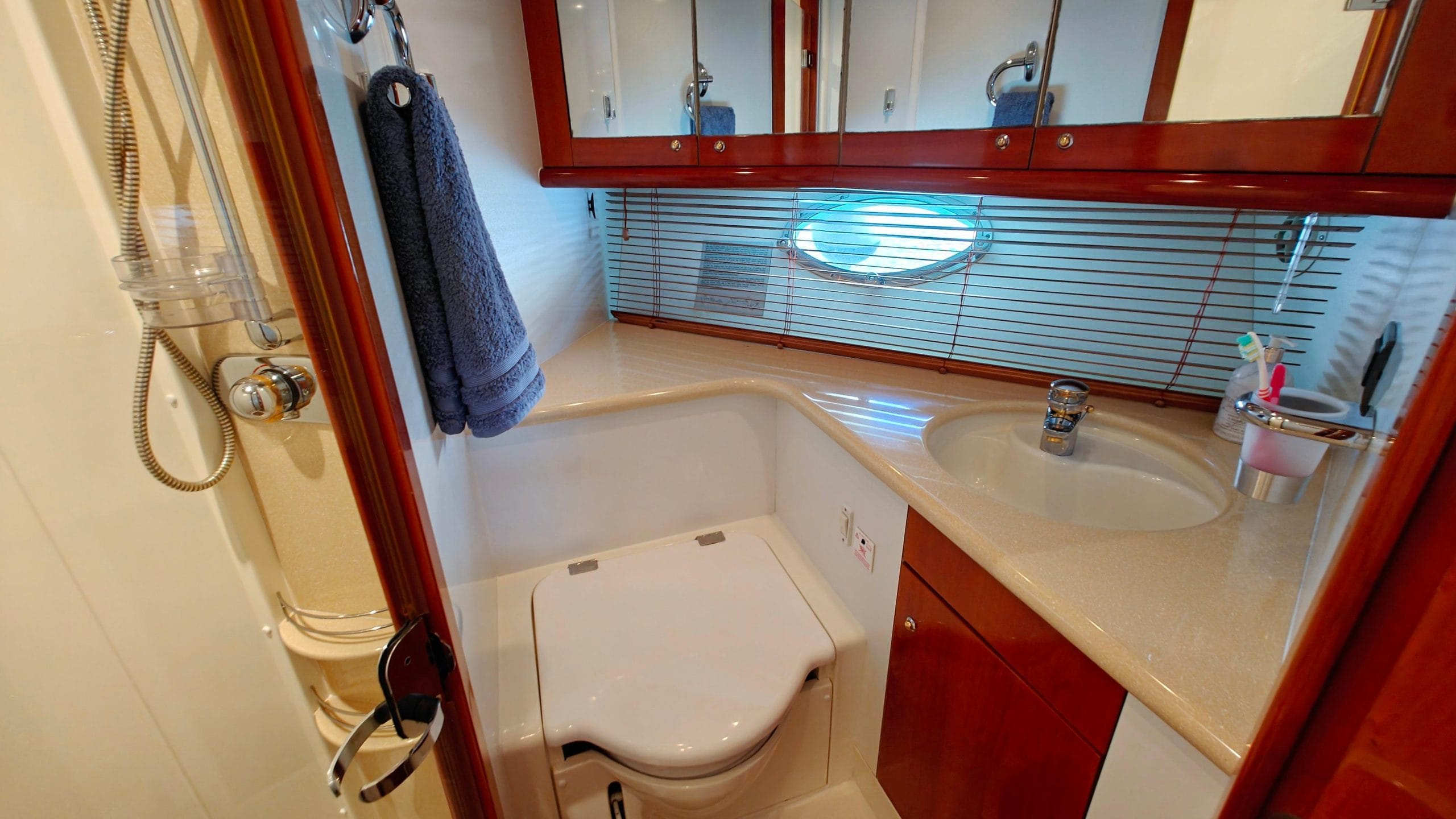 2002 Sunseeker Predator 56 te koop (photo 14)