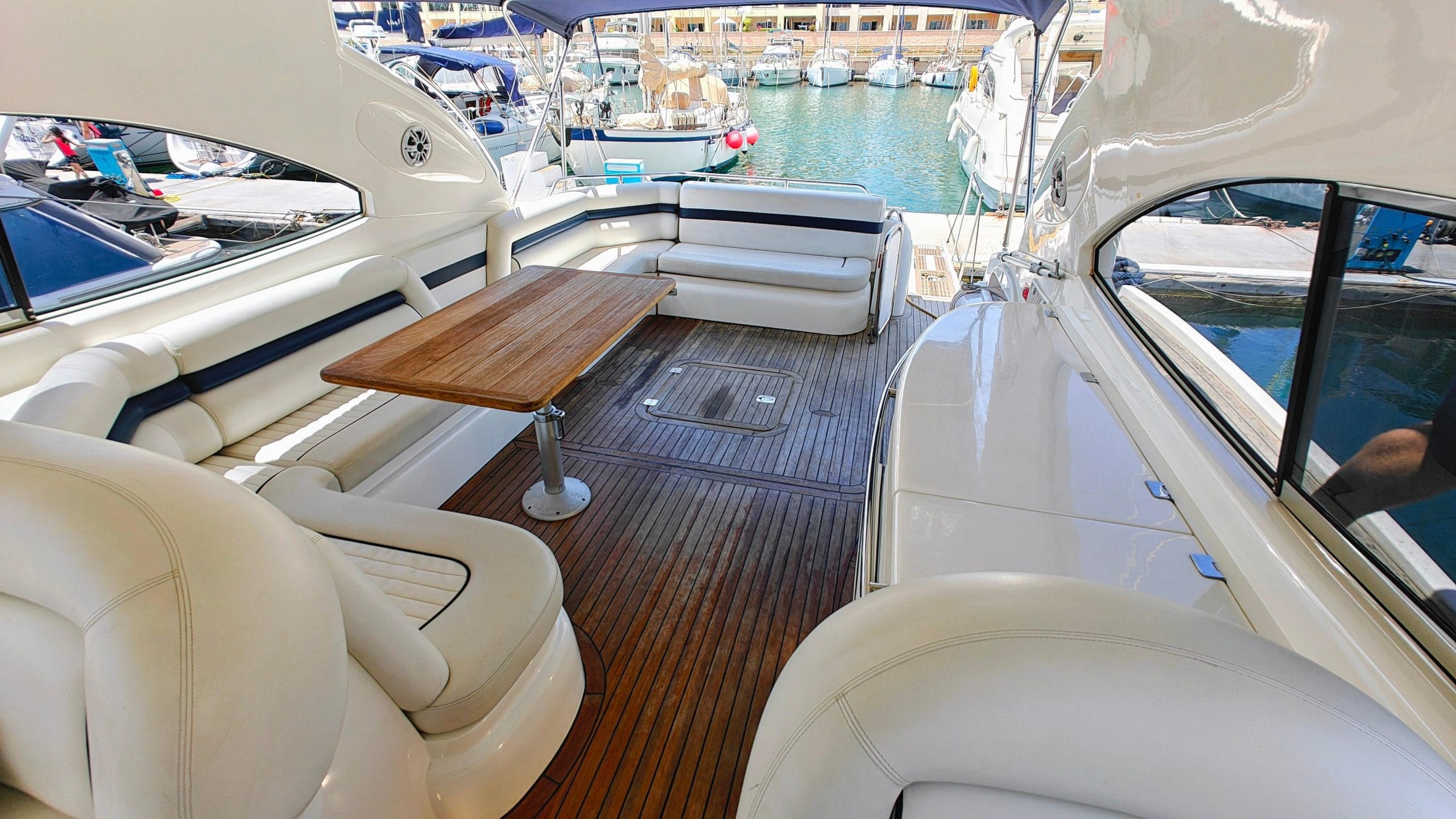 2002 Sunseeker Predator 56 te koop (photo 23)
