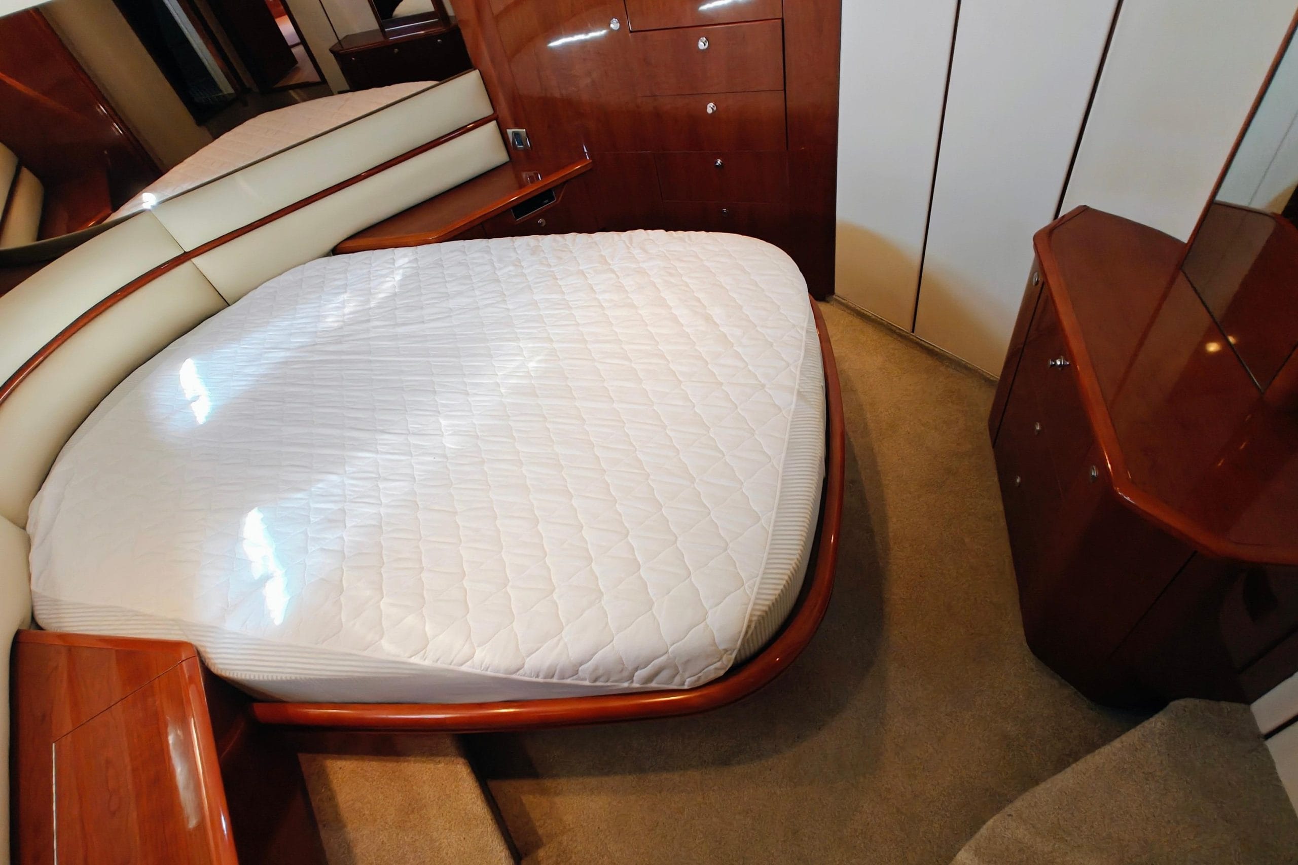 2003 Princess 65 for sale (photo 17)