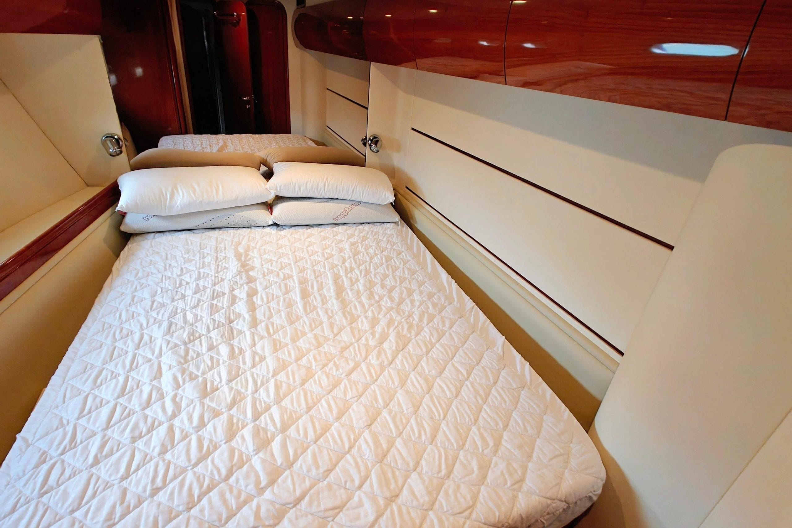 2003 Princess 65 for sale (photo 23)