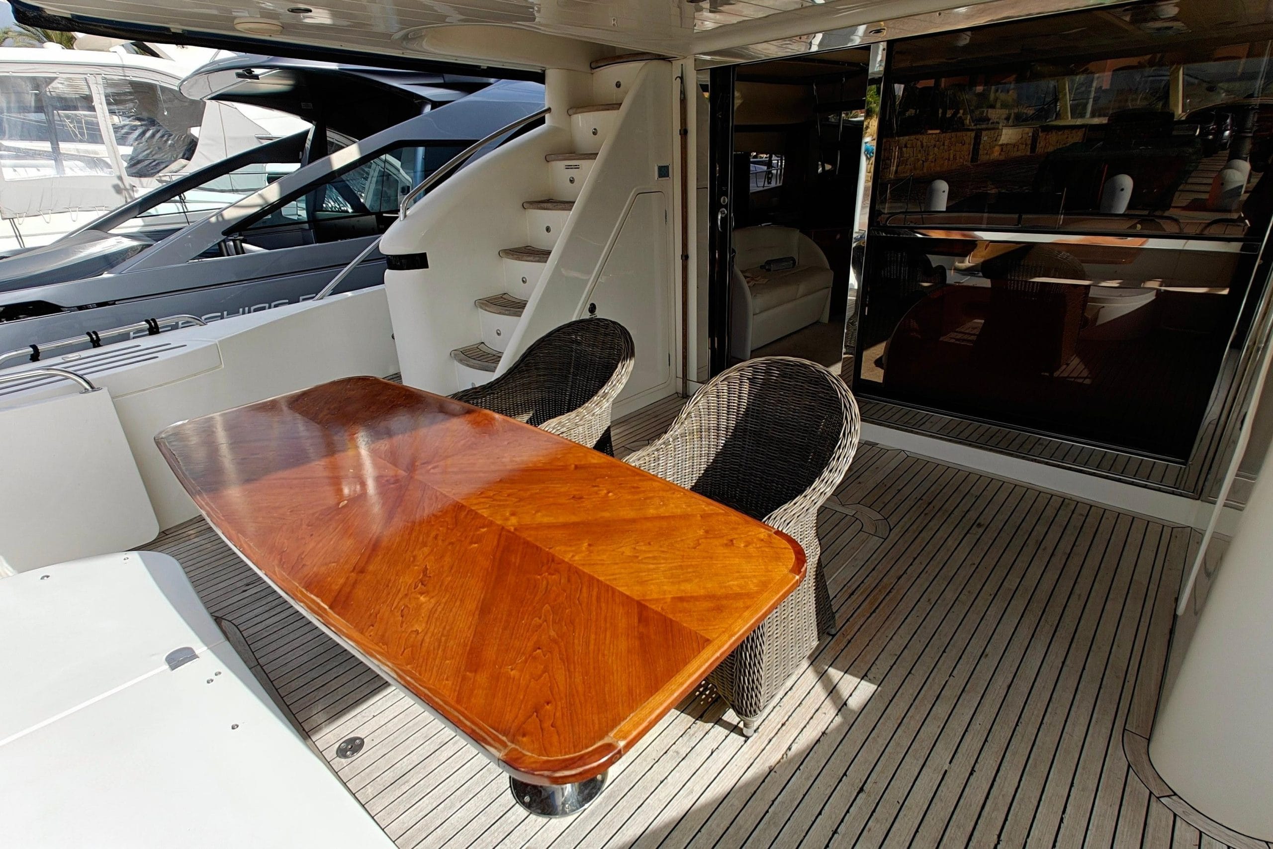 2003 Princess 65 for sale (photo 28)
