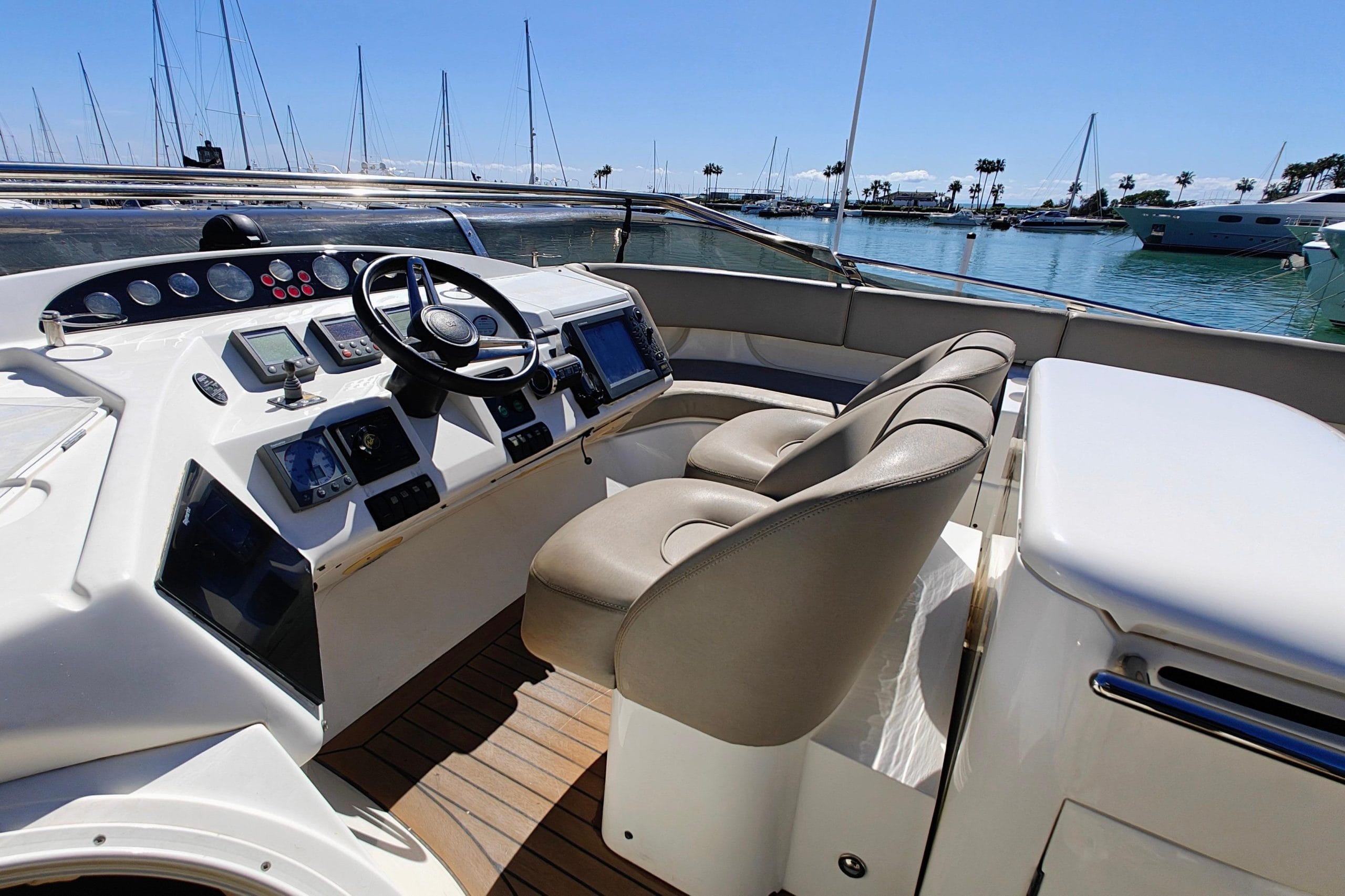 2003 Princess 65 for sale (photo 33)