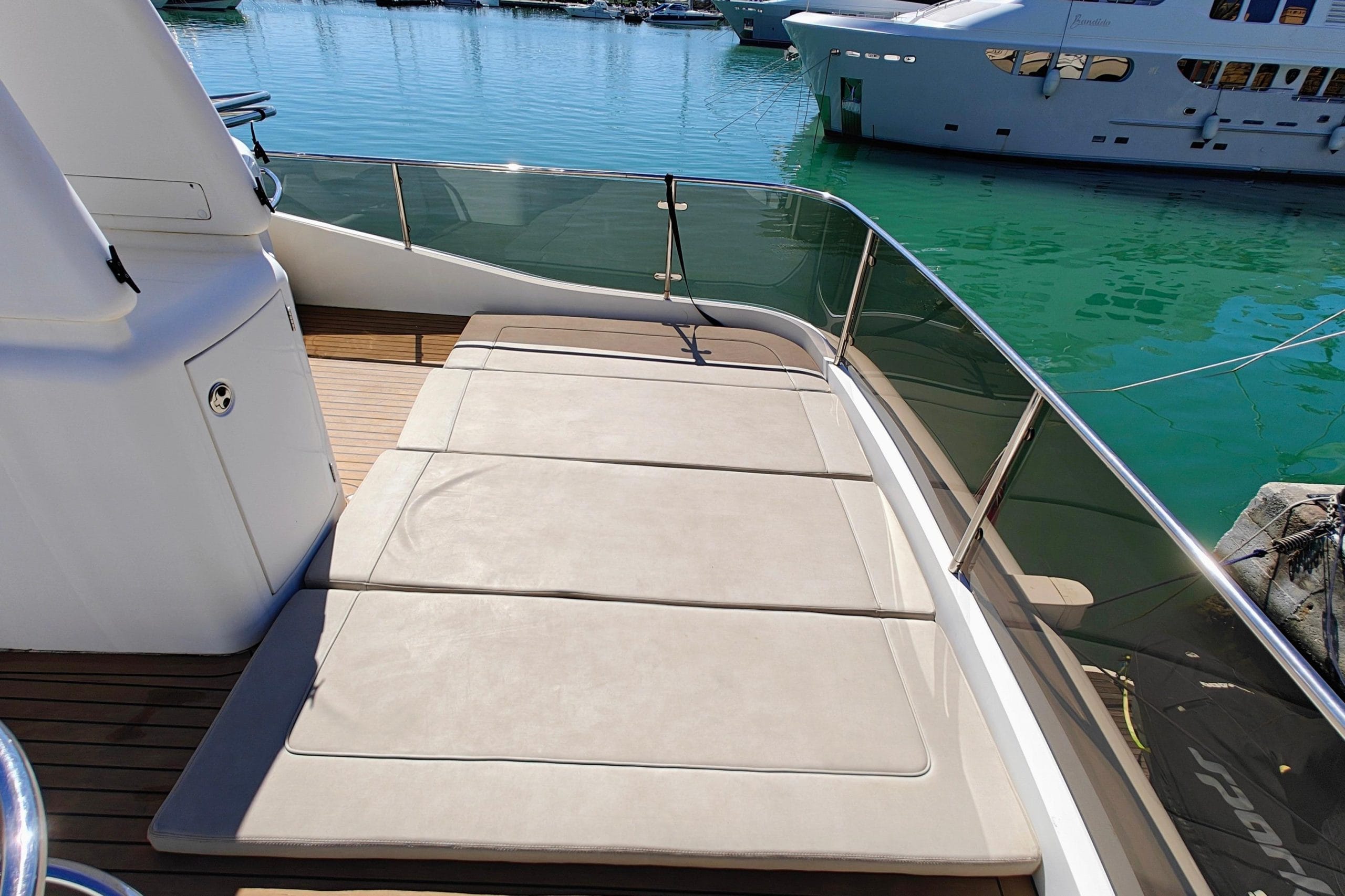 2003 Princess 65 for sale (photo 34)