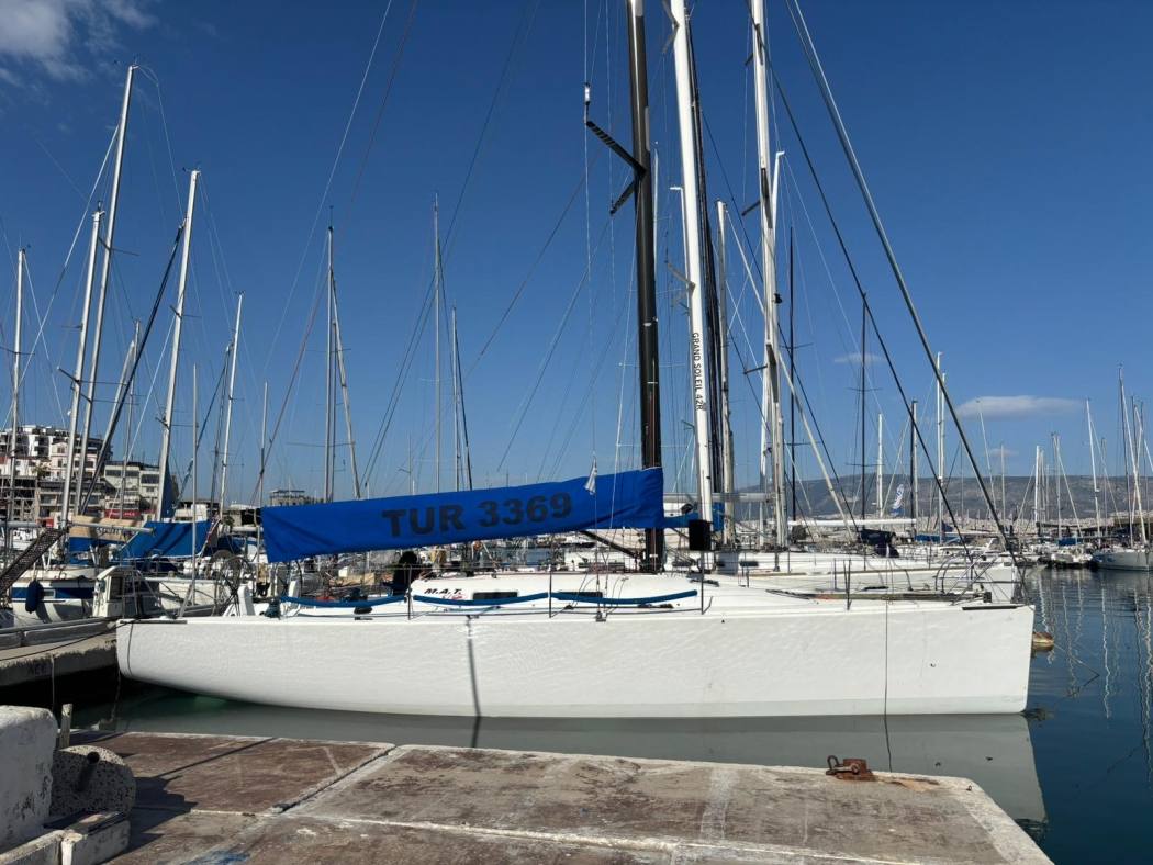 2006 M.A.T 12 te koop (photo 2)