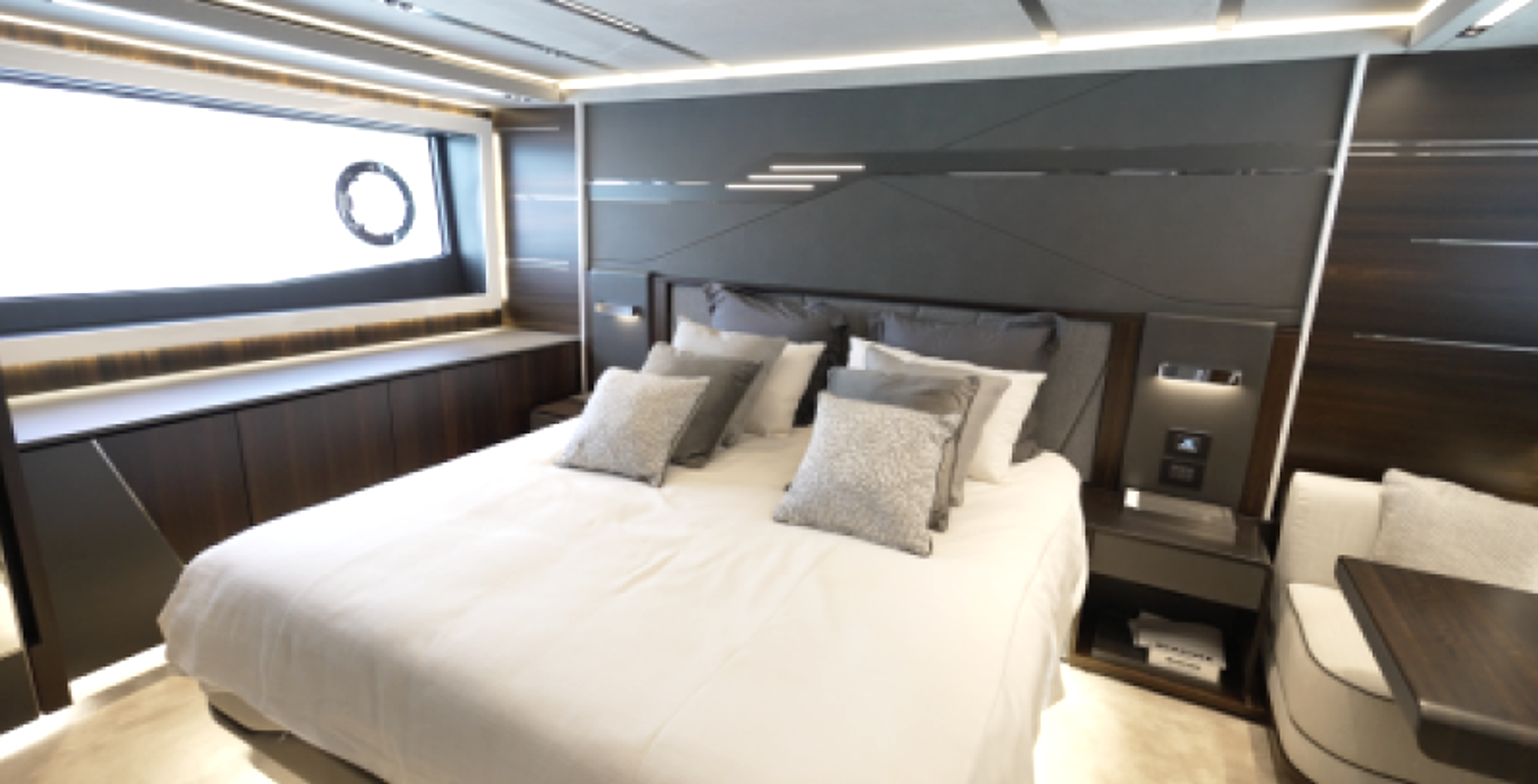 2022 Sunseeker Predator 65 te koop (photo 4)