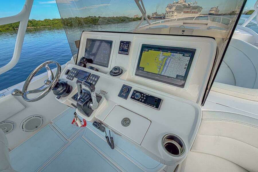 2018 Intrepid 407 Cuddy à vendre (photo 2)