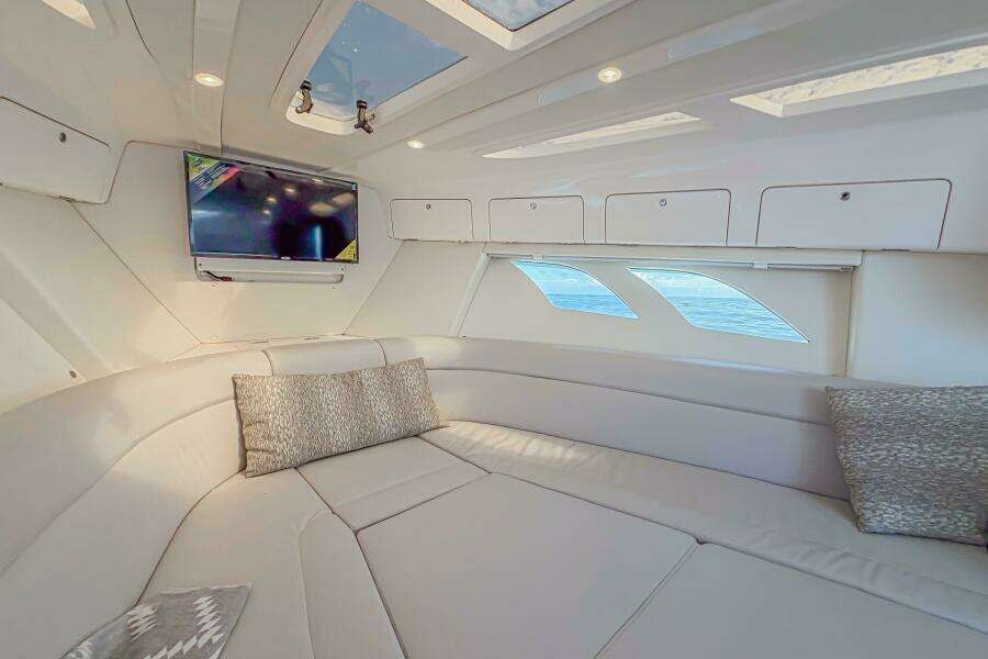 2018 Intrepid 407 Cuddy à vendre (photo 4)