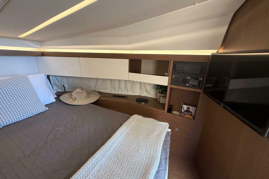 2020 Jeanneau NC 37 for sale (photo 5)