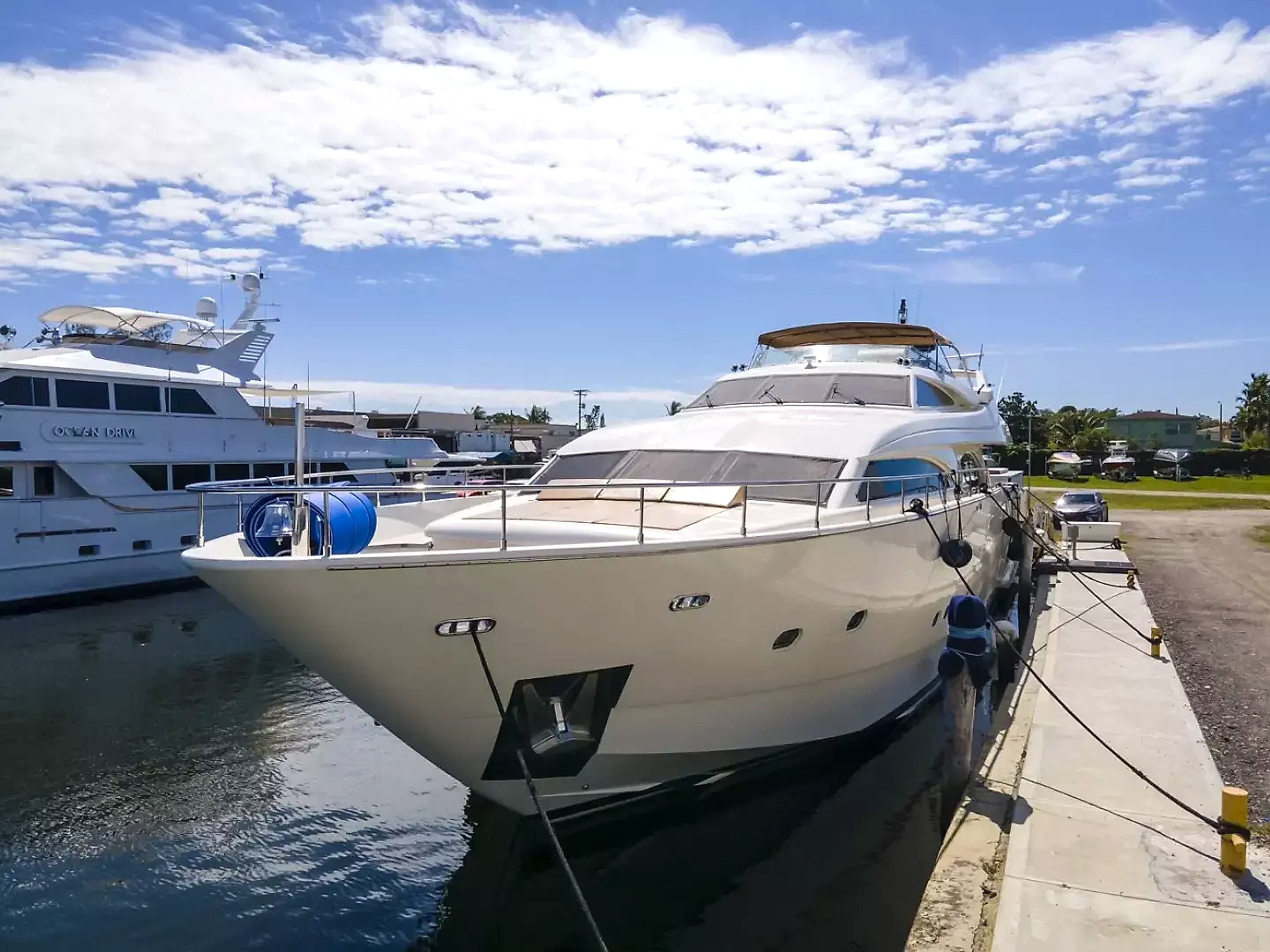 2000 Ferretti Yachts Custom Line 94 for sale (photo 38)