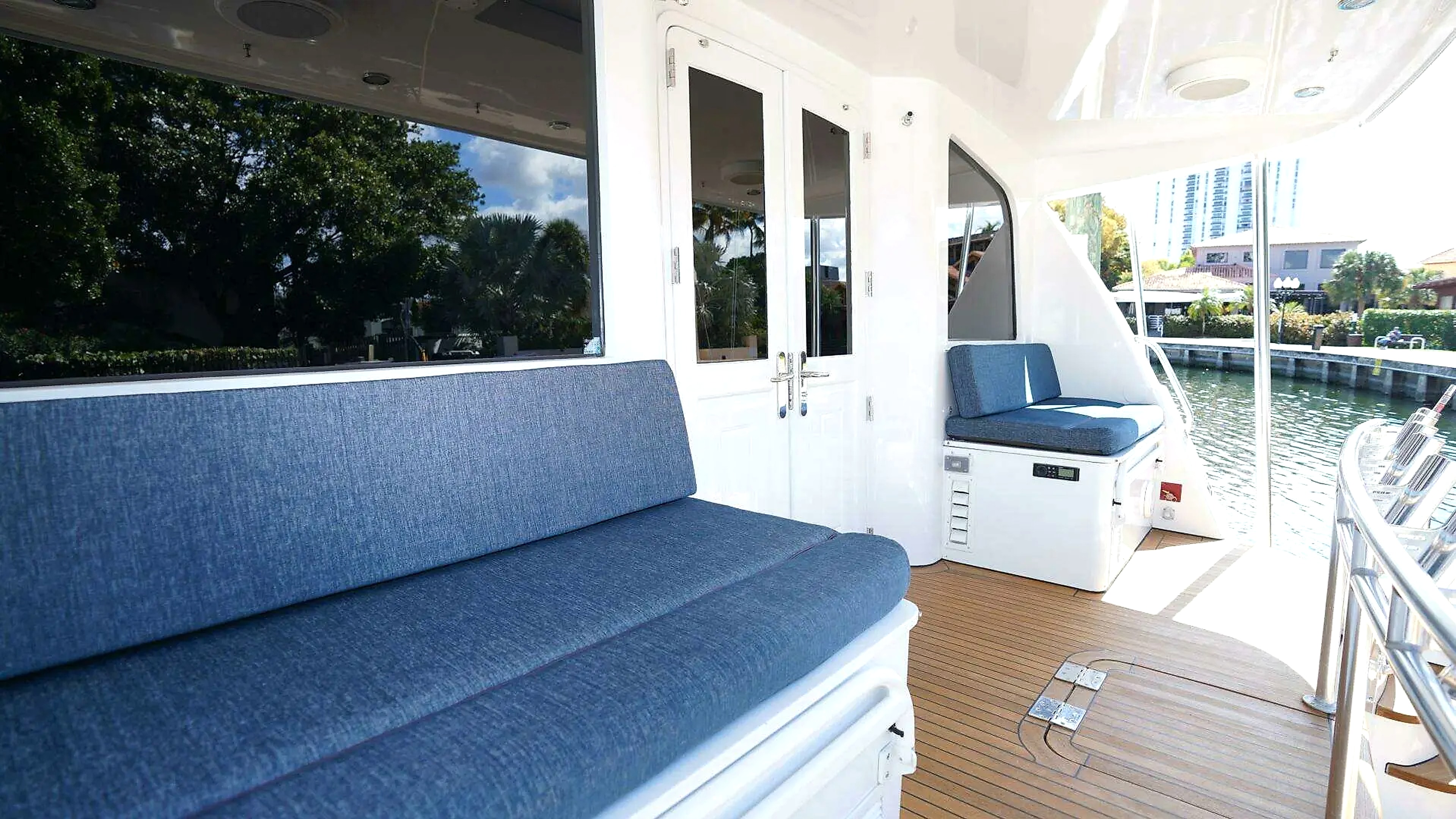 2005 Sea Force Ix Enclosed Flybridge in vendita (photo 3)