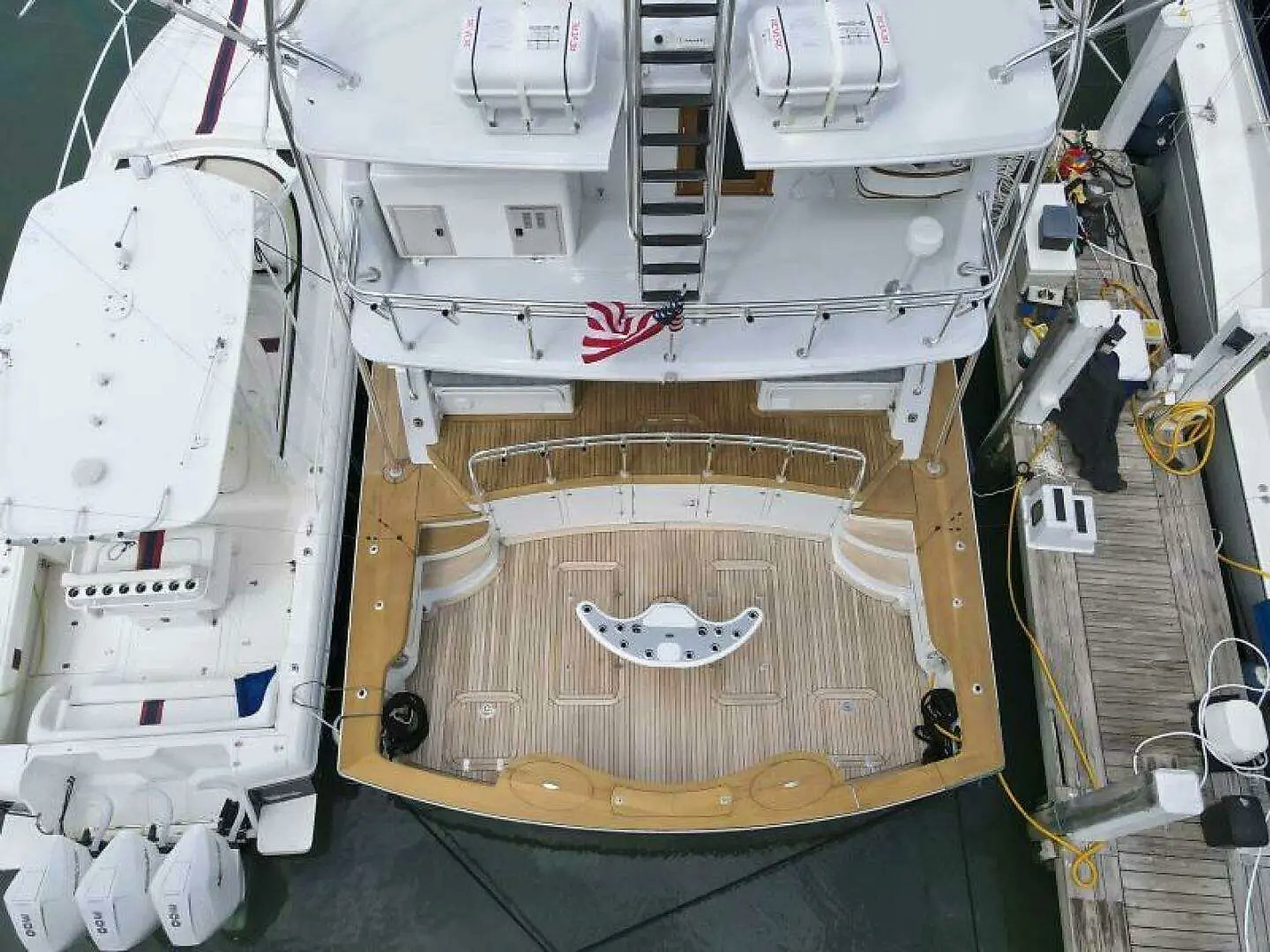2005 Sea Force Ix Enclosed Flybridge in vendita (photo 10)
