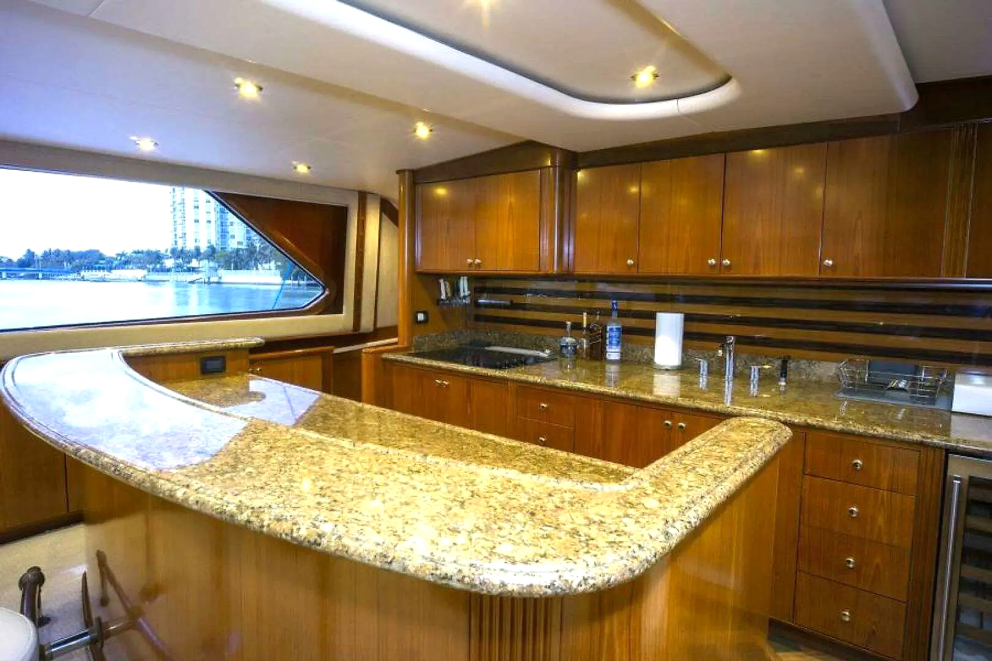 2005 Sea Force Ix Enclosed Flybridge in vendita (photo 12)