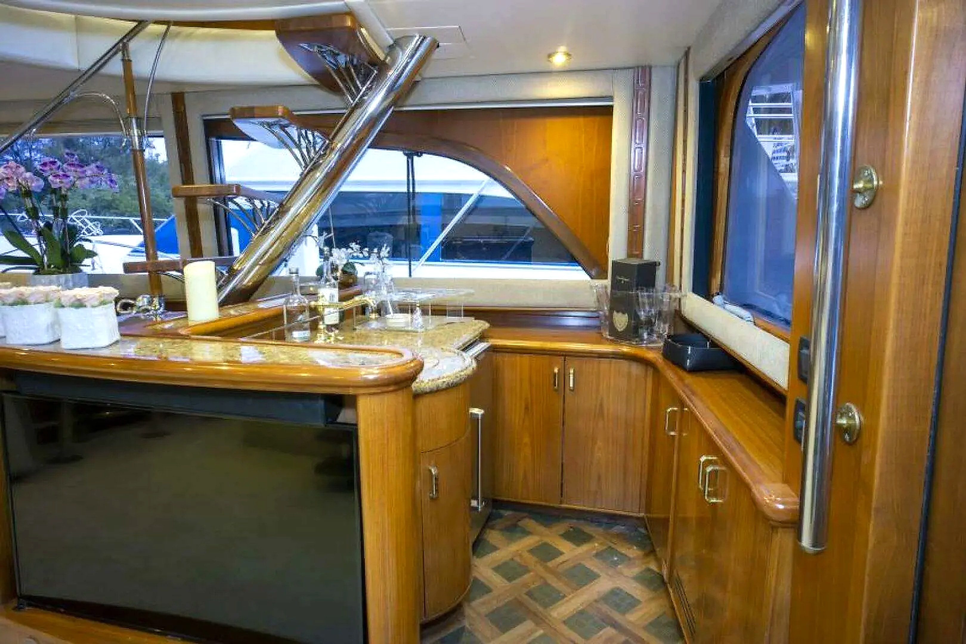2005 Sea Force Ix Enclosed Flybridge in vendita (photo 17)
