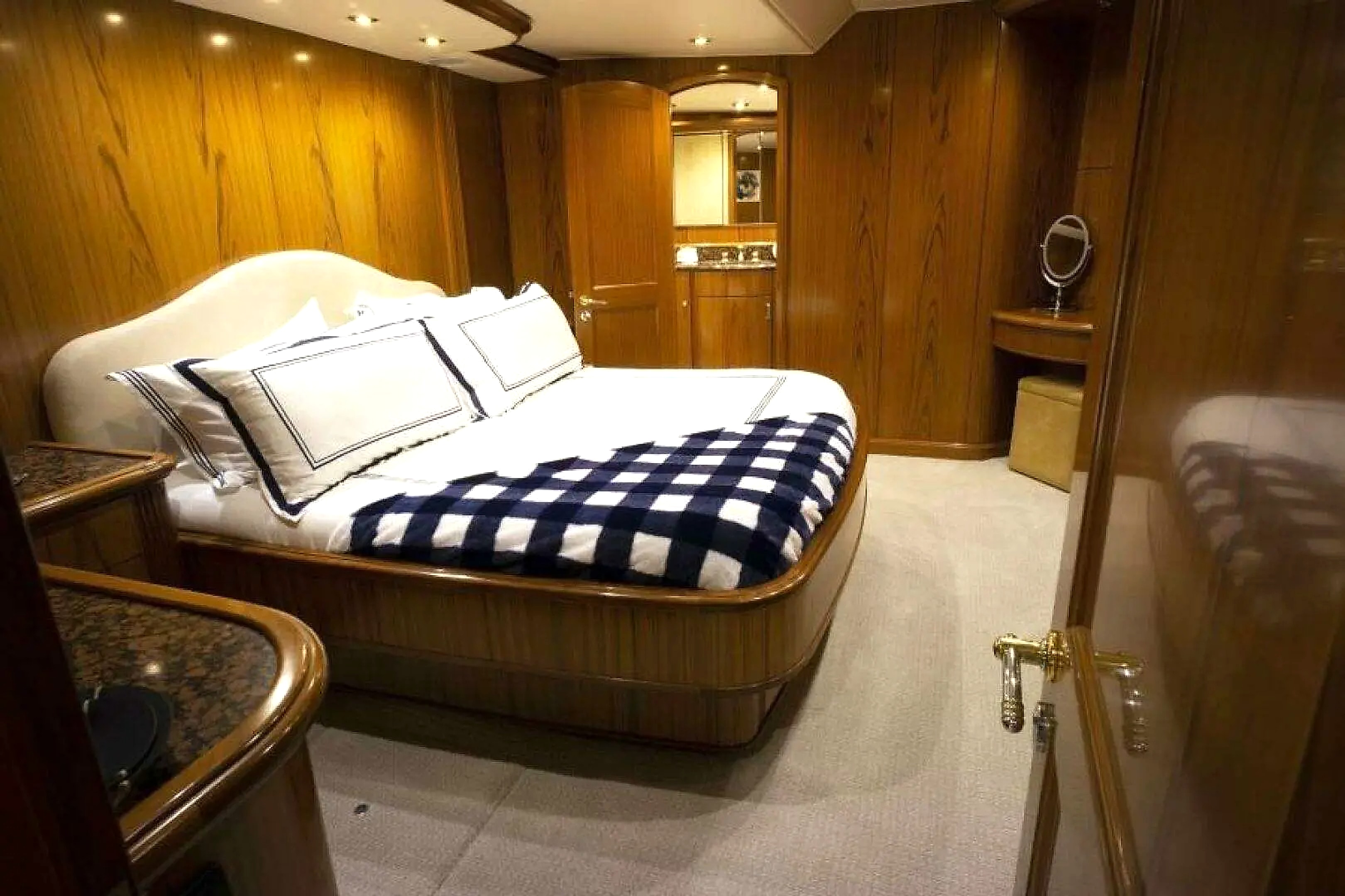 2005 Sea Force Ix Enclosed Flybridge in vendita (photo 23)