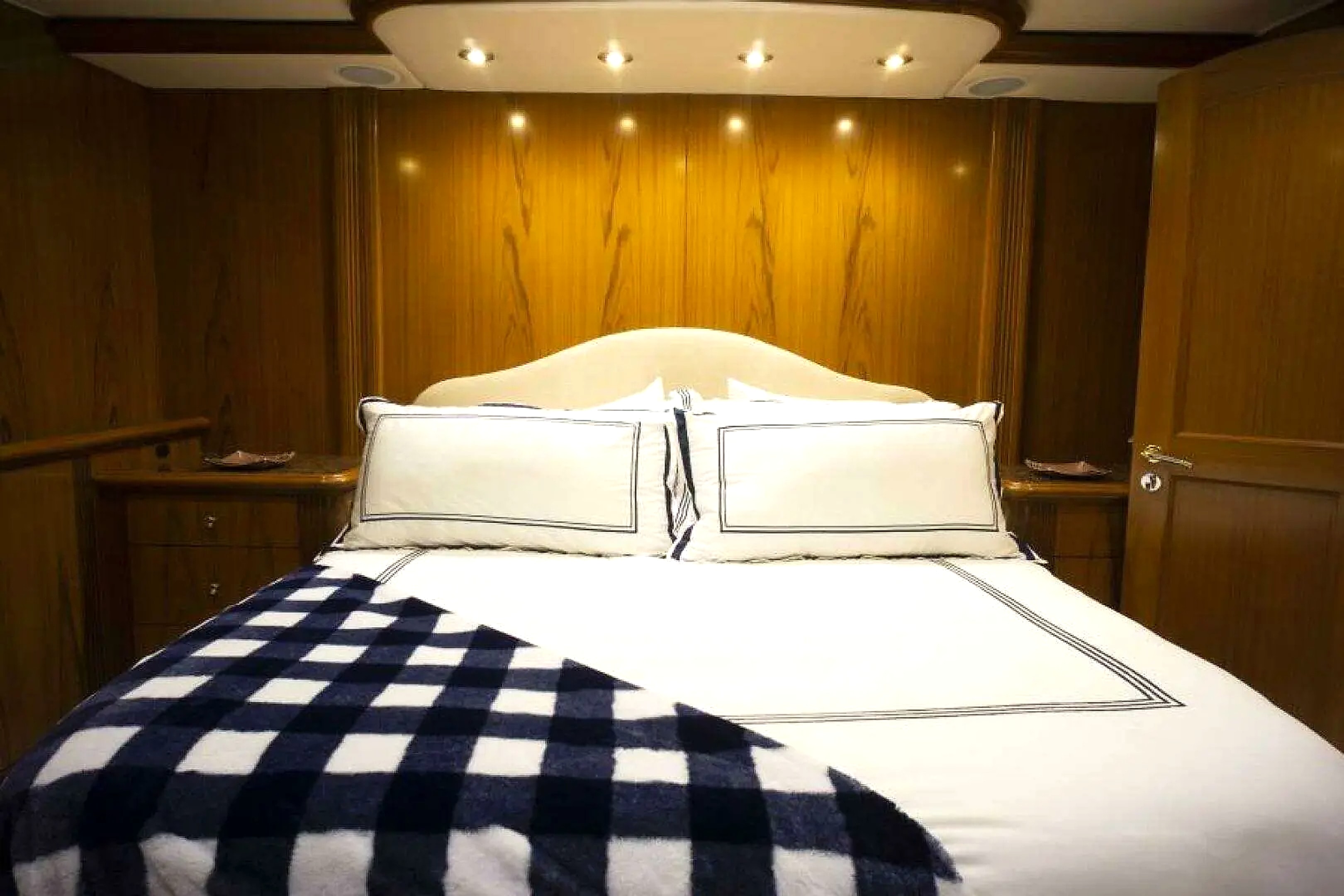 2005 Sea Force Ix Enclosed Flybridge in vendita (photo 24)