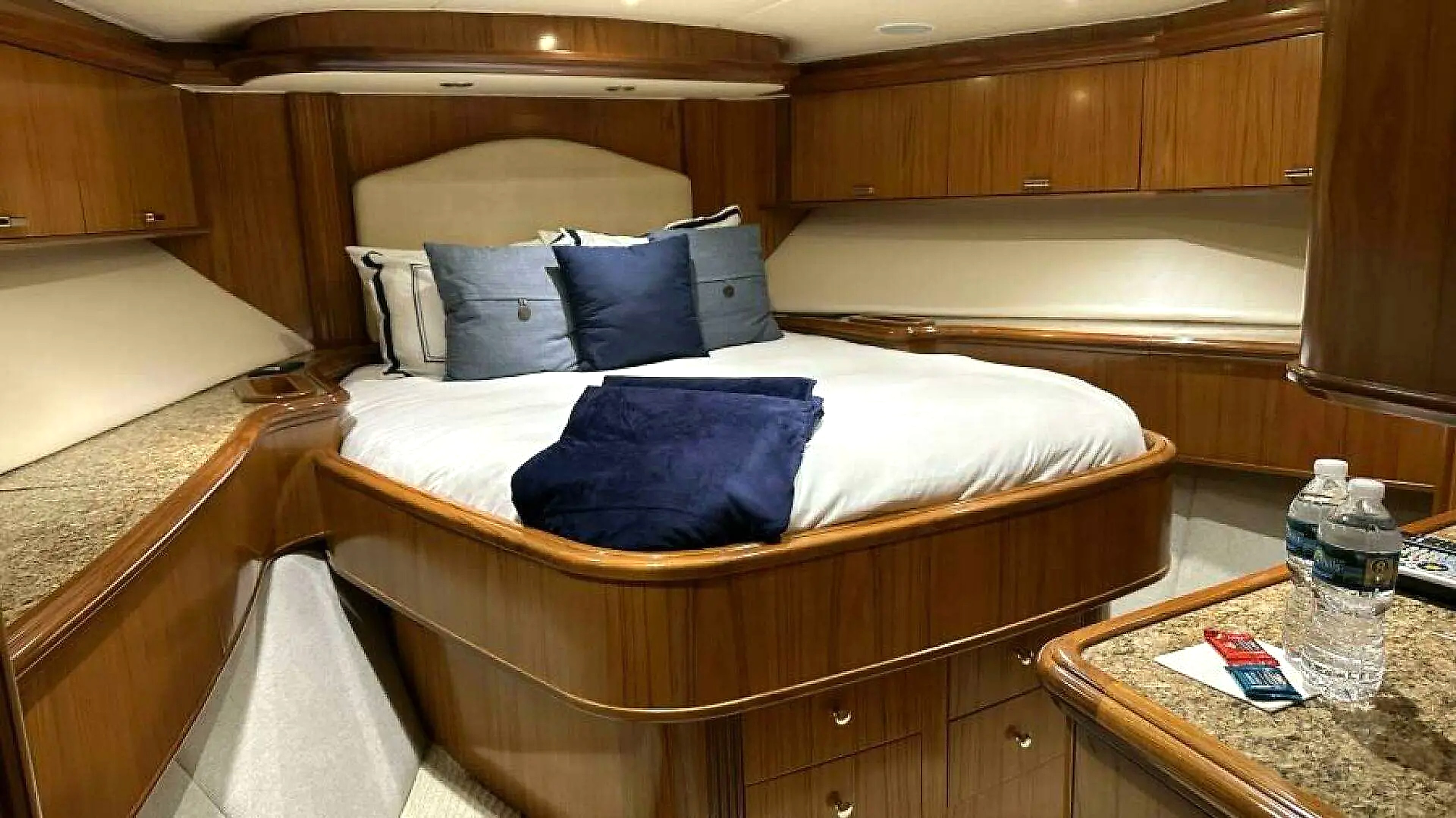 2005 Sea Force Ix Enclosed Flybridge in vendita (photo 26)
