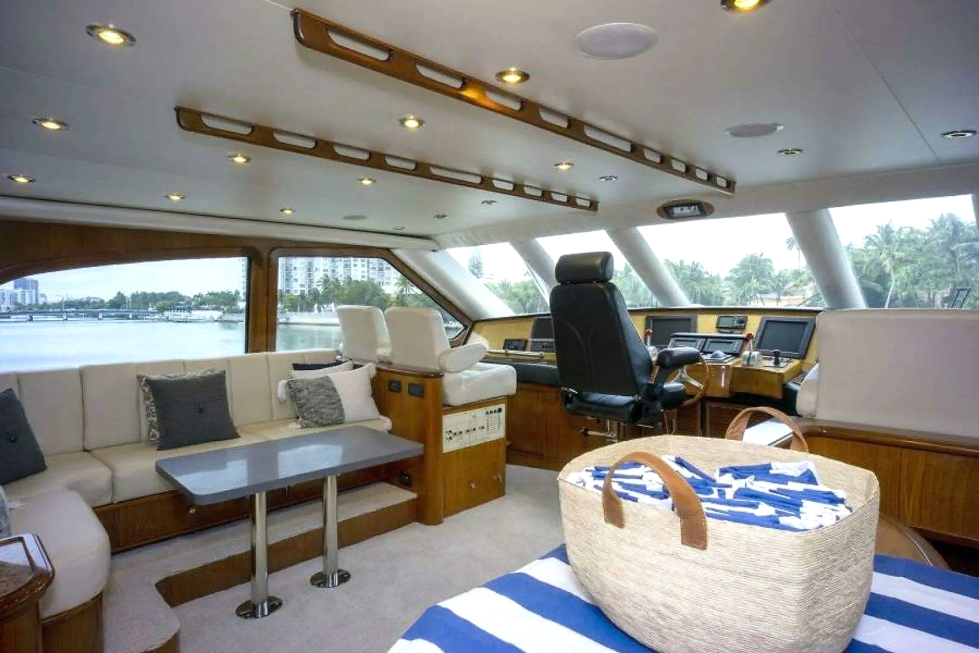 2005 Sea Force Ix Enclosed Flybridge in vendita (photo 38)