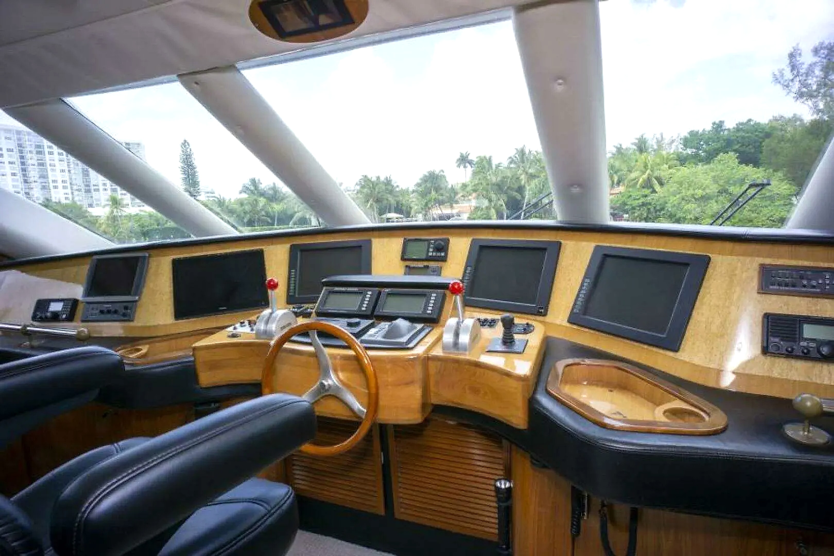 2005 Sea Force Ix Enclosed Flybridge in vendita (photo 40)