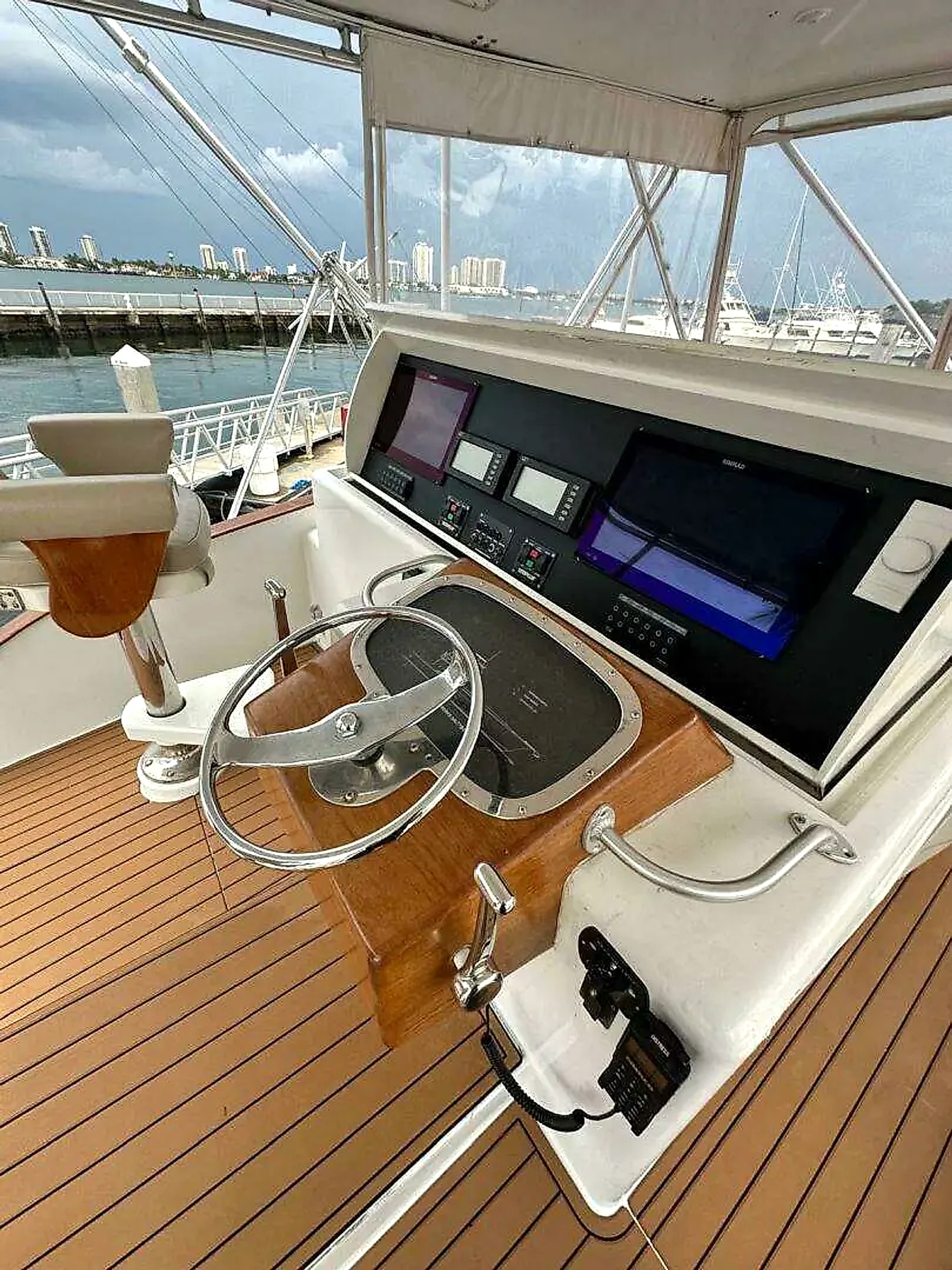 2001 Buddy Davis 61 Sportfish for sale (photo 22)