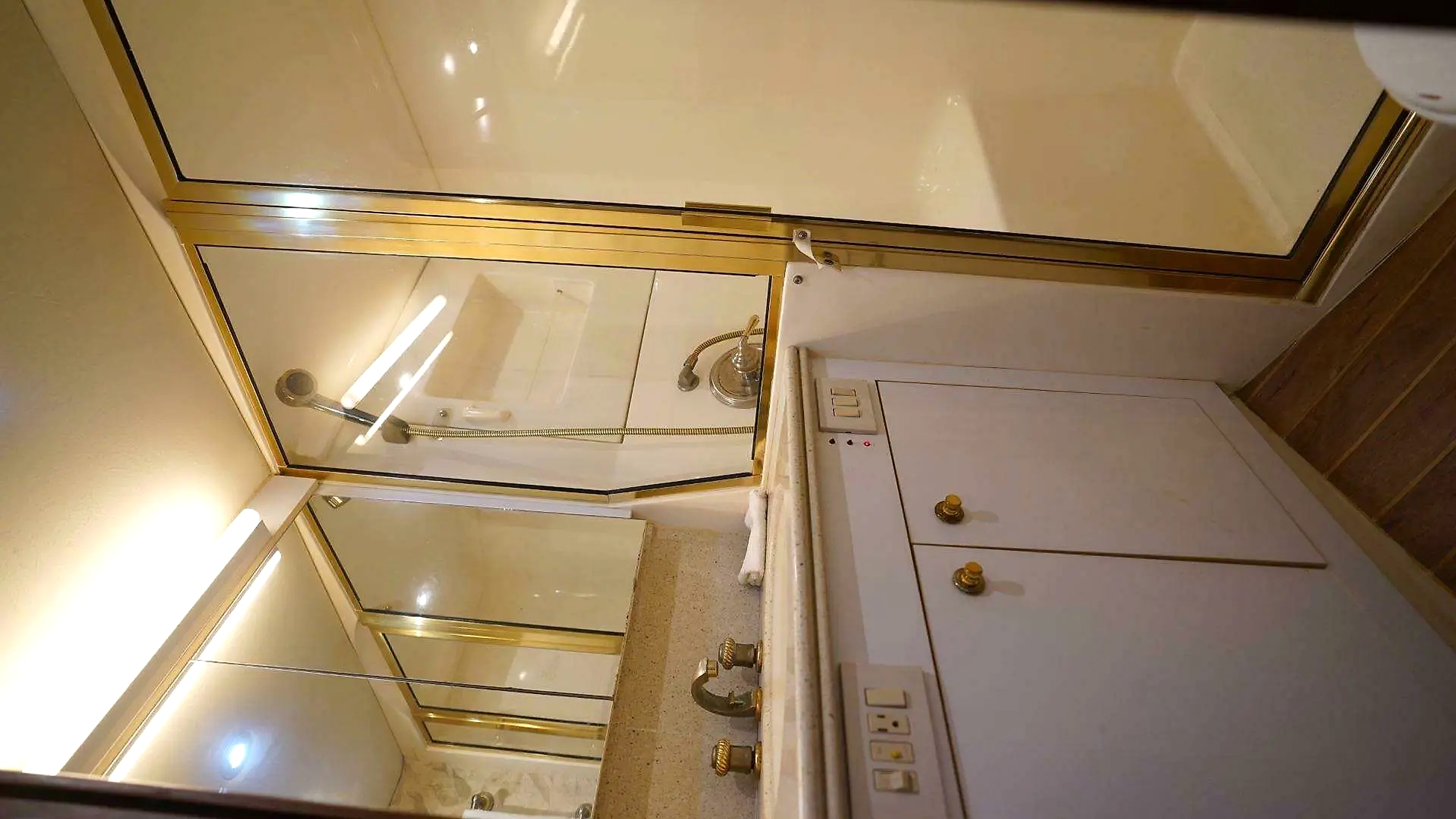 2005 Ocean Yachts 50 Super Sport zu verkaufen (photo 12)