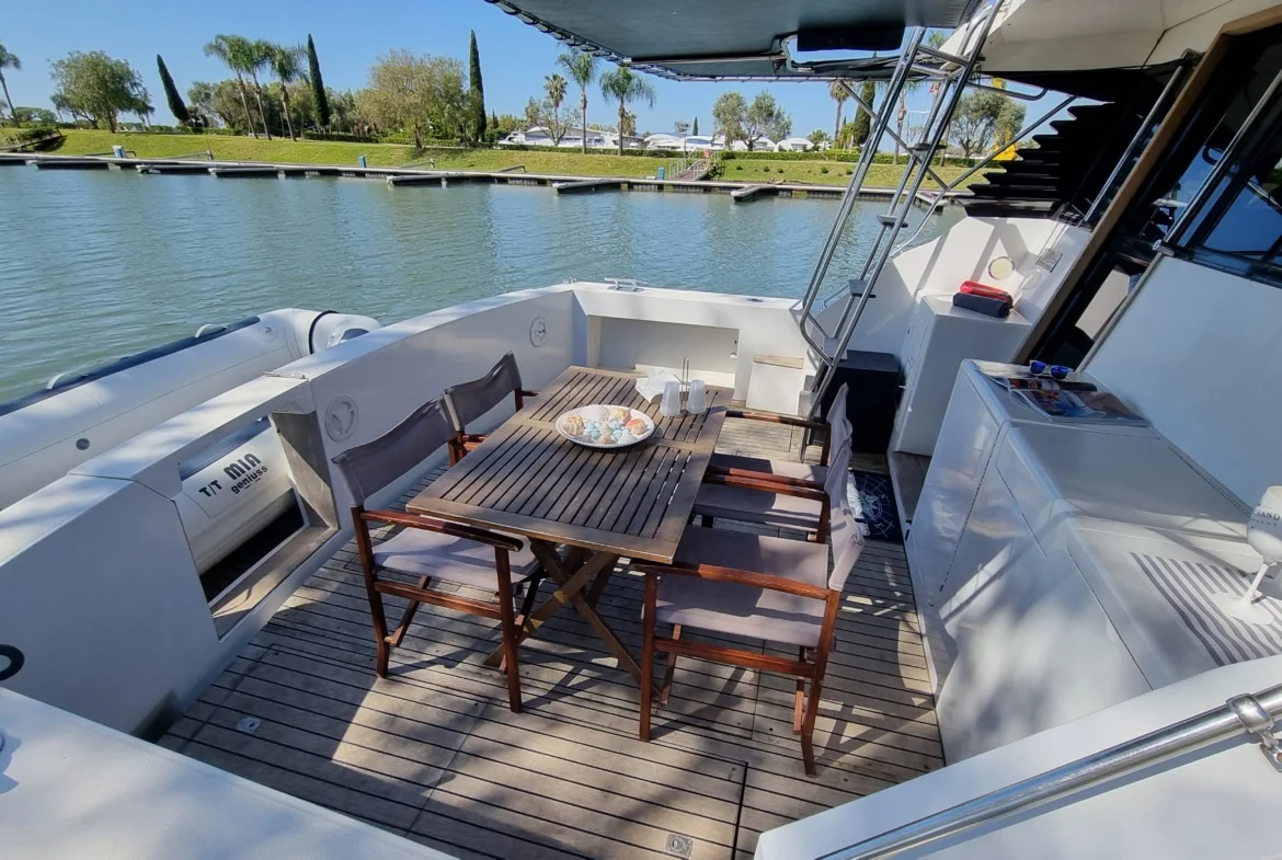 1992 Uniesse Marine 42 Fly na sprzedaż (photo 6)
