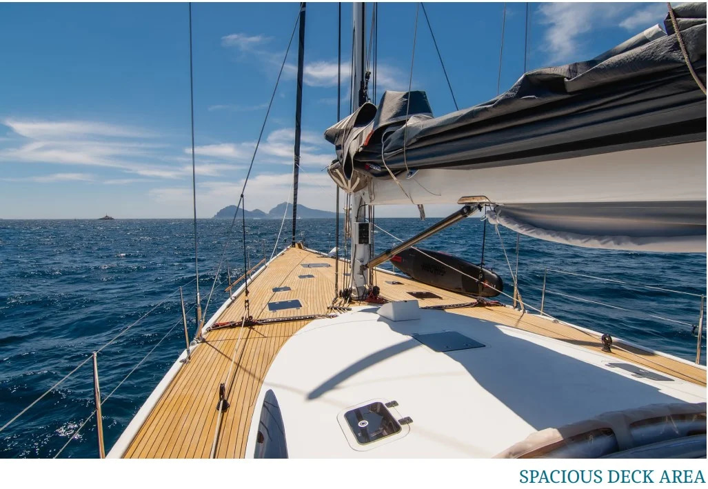 2003 De Cesari FETCH IV for charter (photo 5)