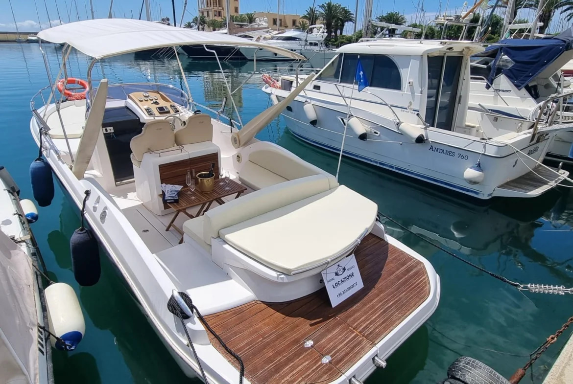 2015 Sessa Marine Key Largo 27 for charter (photo 3)