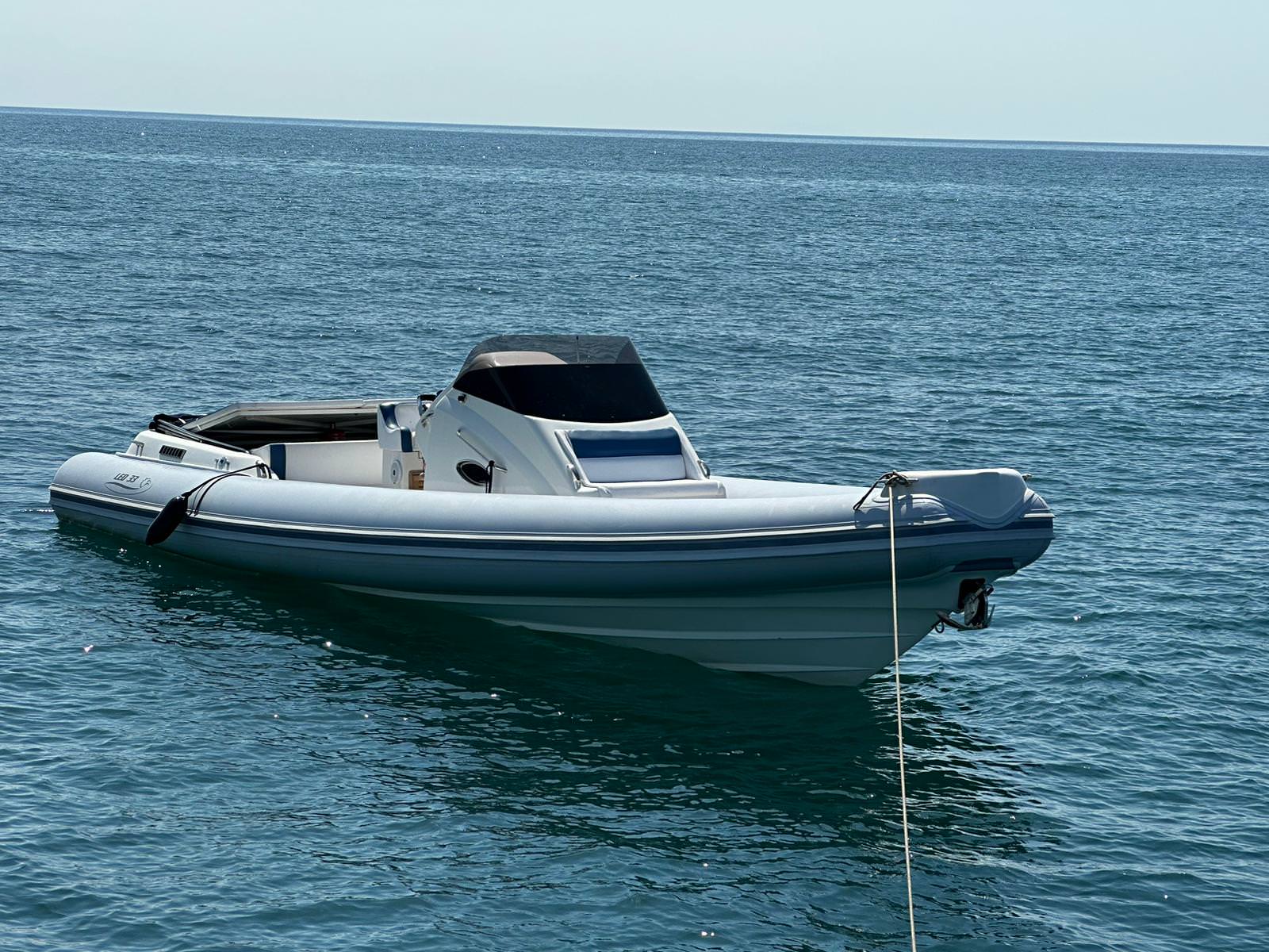 2024 Sea Glide LED 33 zu chartern (photo 2)