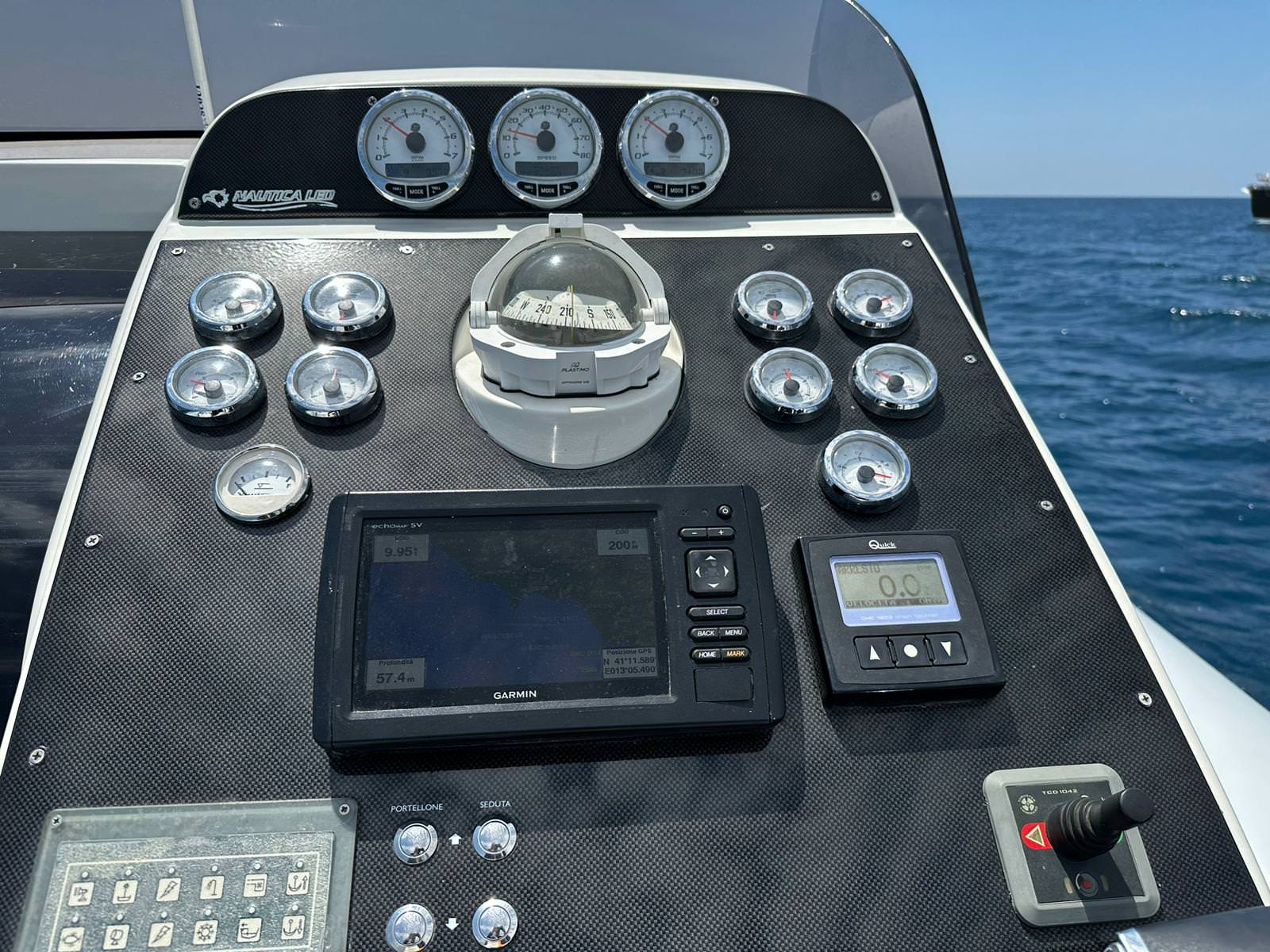 2024 Sea Glide LED 33 zu chartern (photo 7)