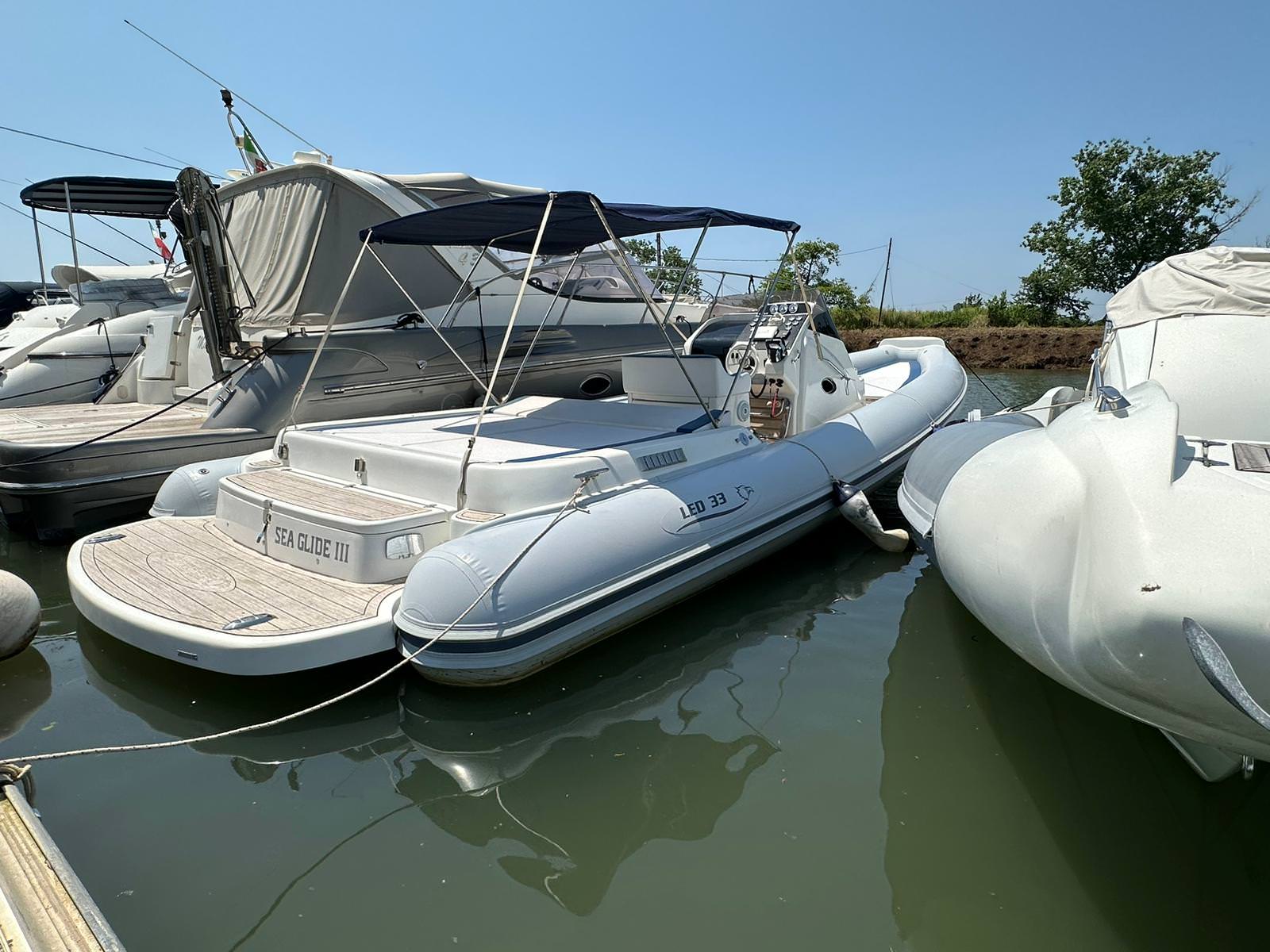 2024 Sea Glide LED 33 zu chartern (photo 11)