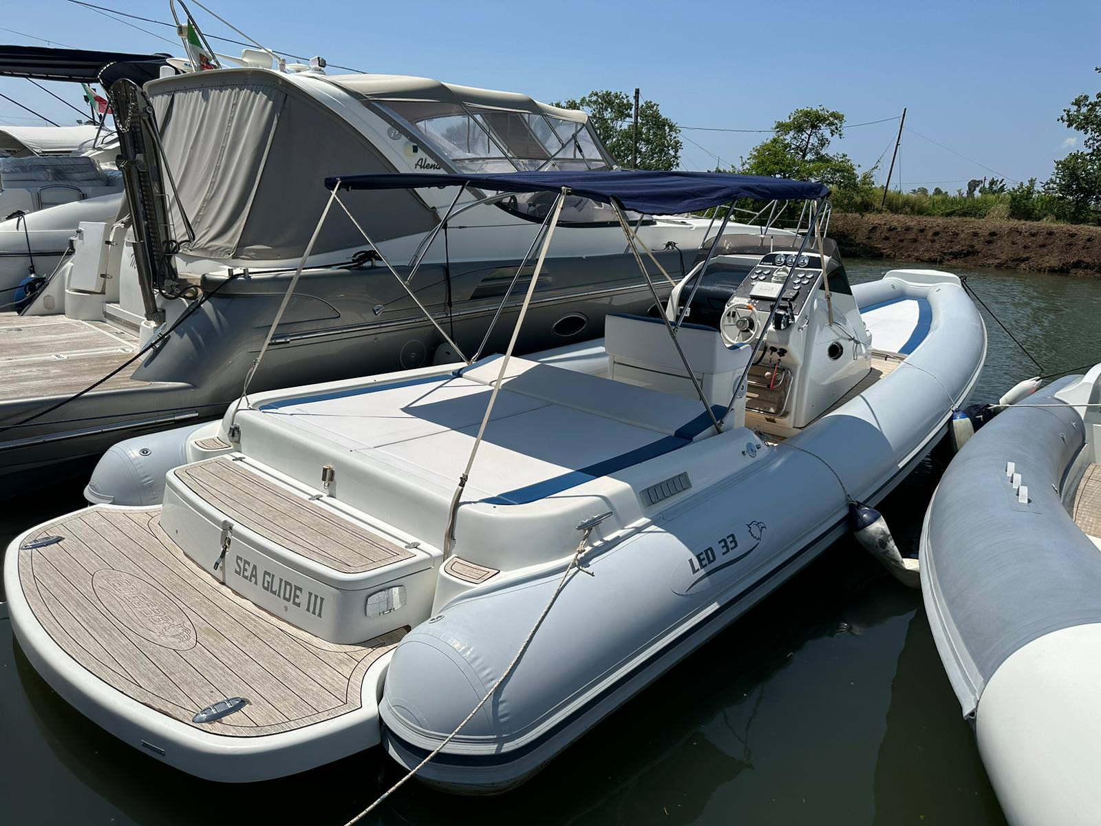 2024 Sea Glide LED 33 zu chartern (photo 13)