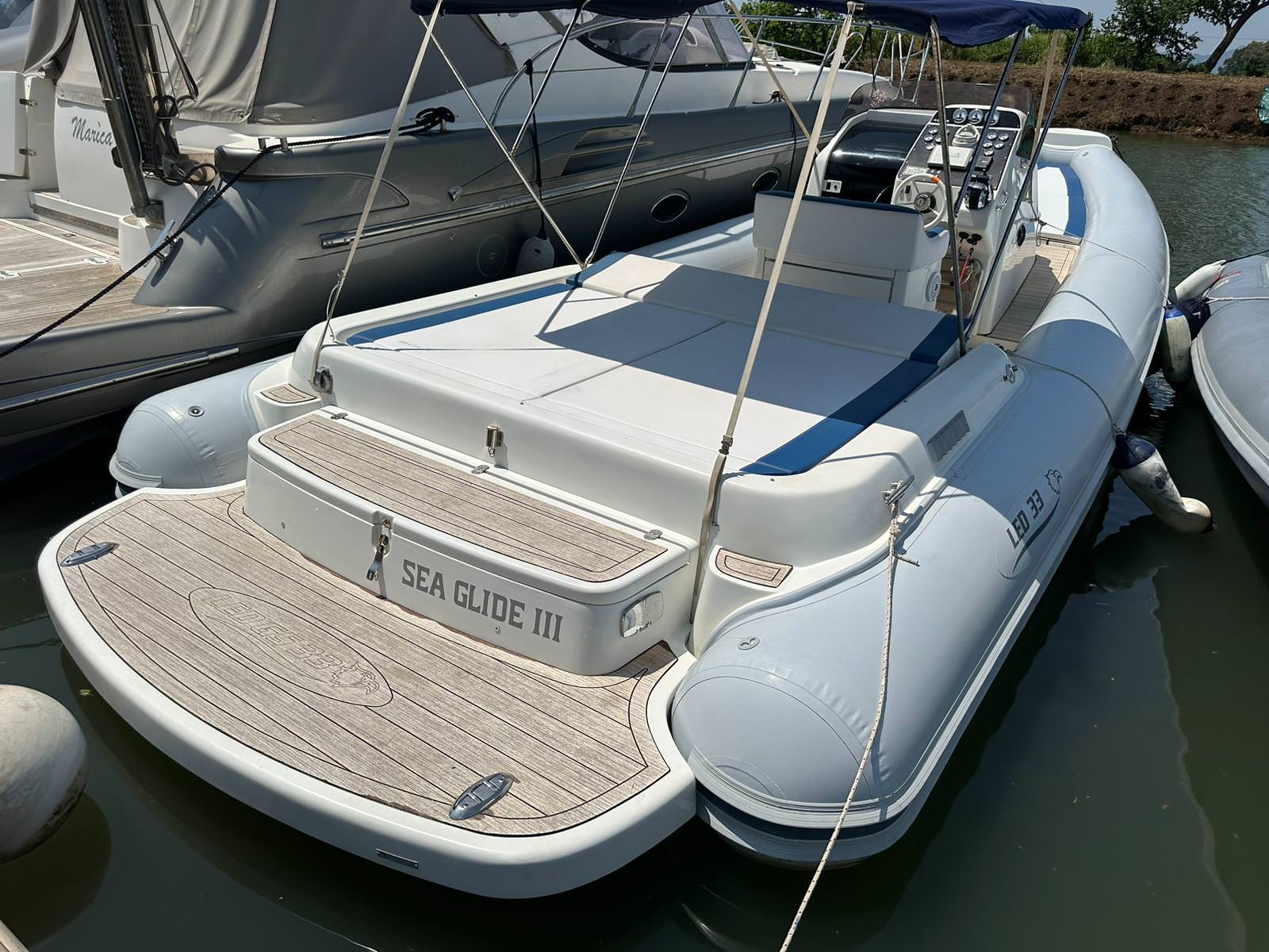 2024 Sea Glide LED 33 zu chartern (photo 15)