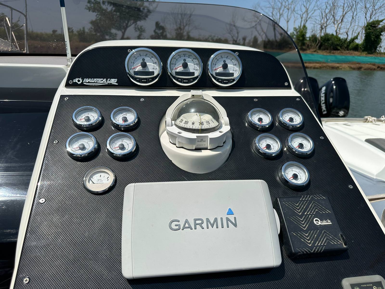 2024 Sea Glide LED 33 zu chartern (photo 21)