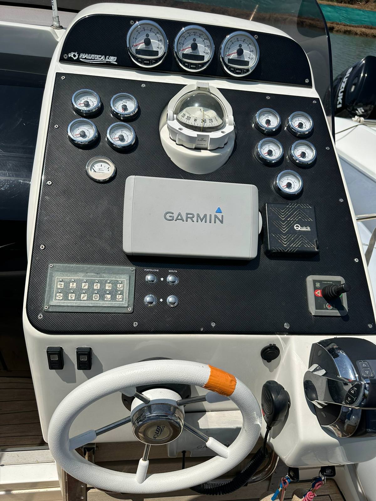 2024 Sea Glide LED 33 zu chartern (photo 24)