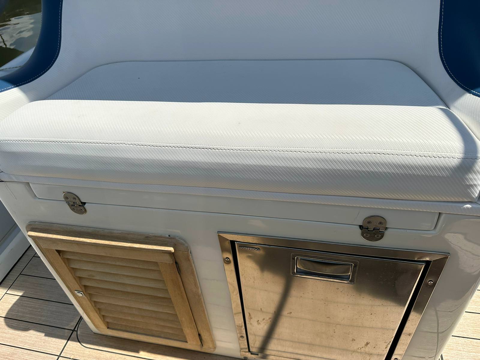 2024 Sea Glide LED 33 zu chartern (photo 26)