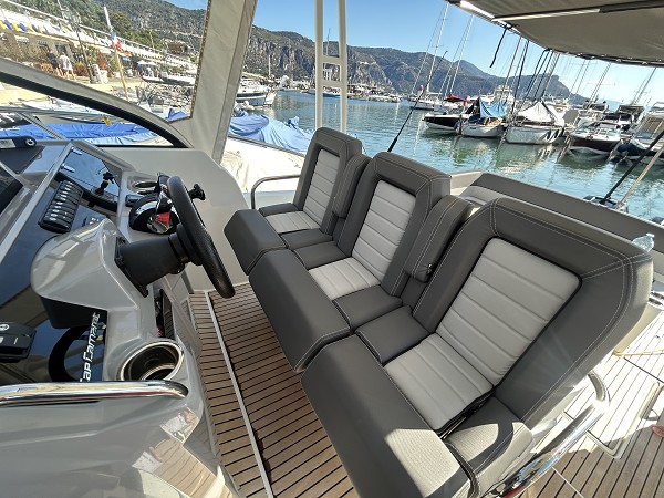 2020 Jeanneau Cap Camarat 10.5 WA for sale (photo 7)