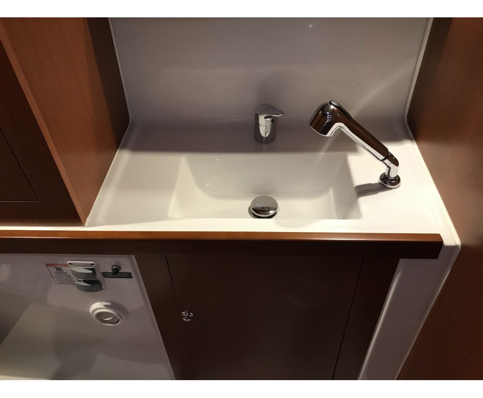 2019 Beneteau Oceanis 41.1 à vendre (photo 10)