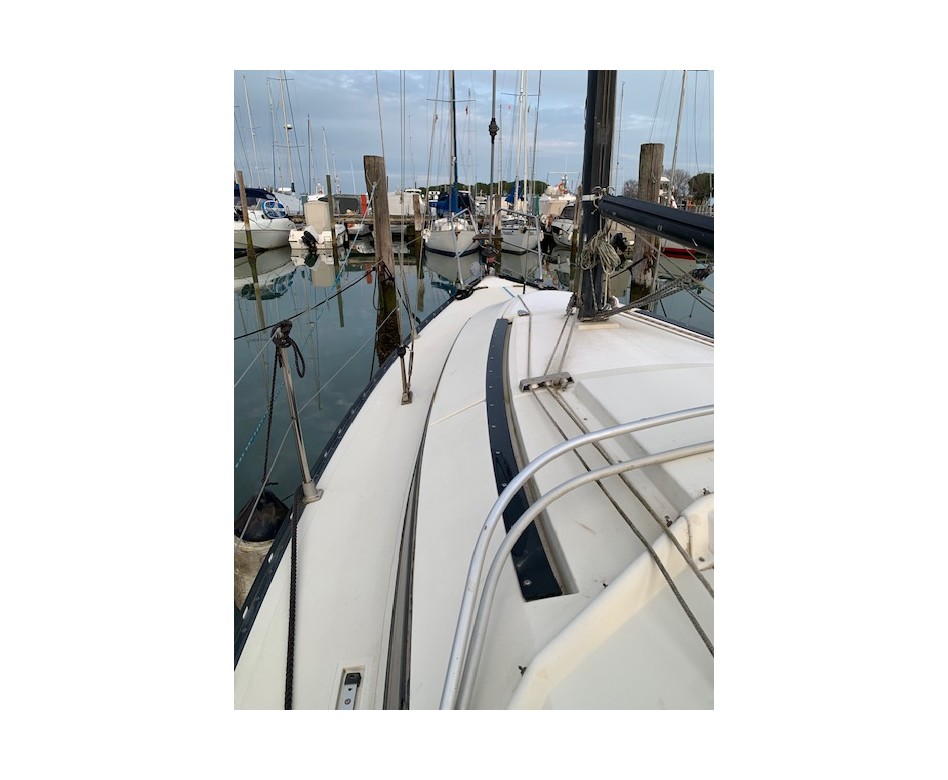 1983 Friendship 28 L en venta (photo 9)