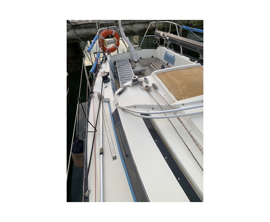 1983 Friendship 28 L en venta (photo 13)