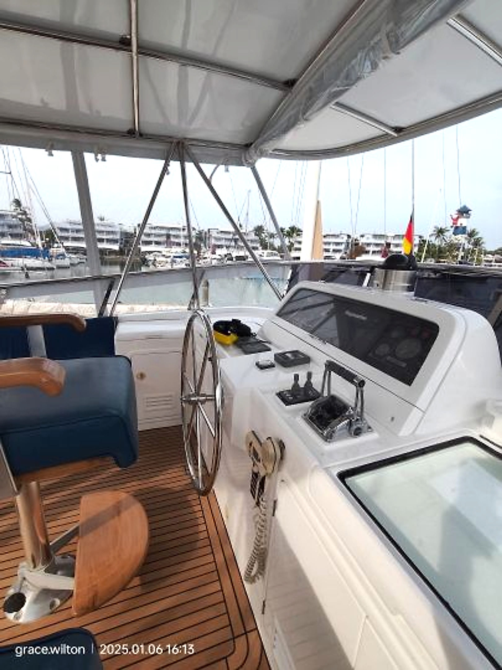 2005 Selene Ocean Trawler à vendre (photo 21)