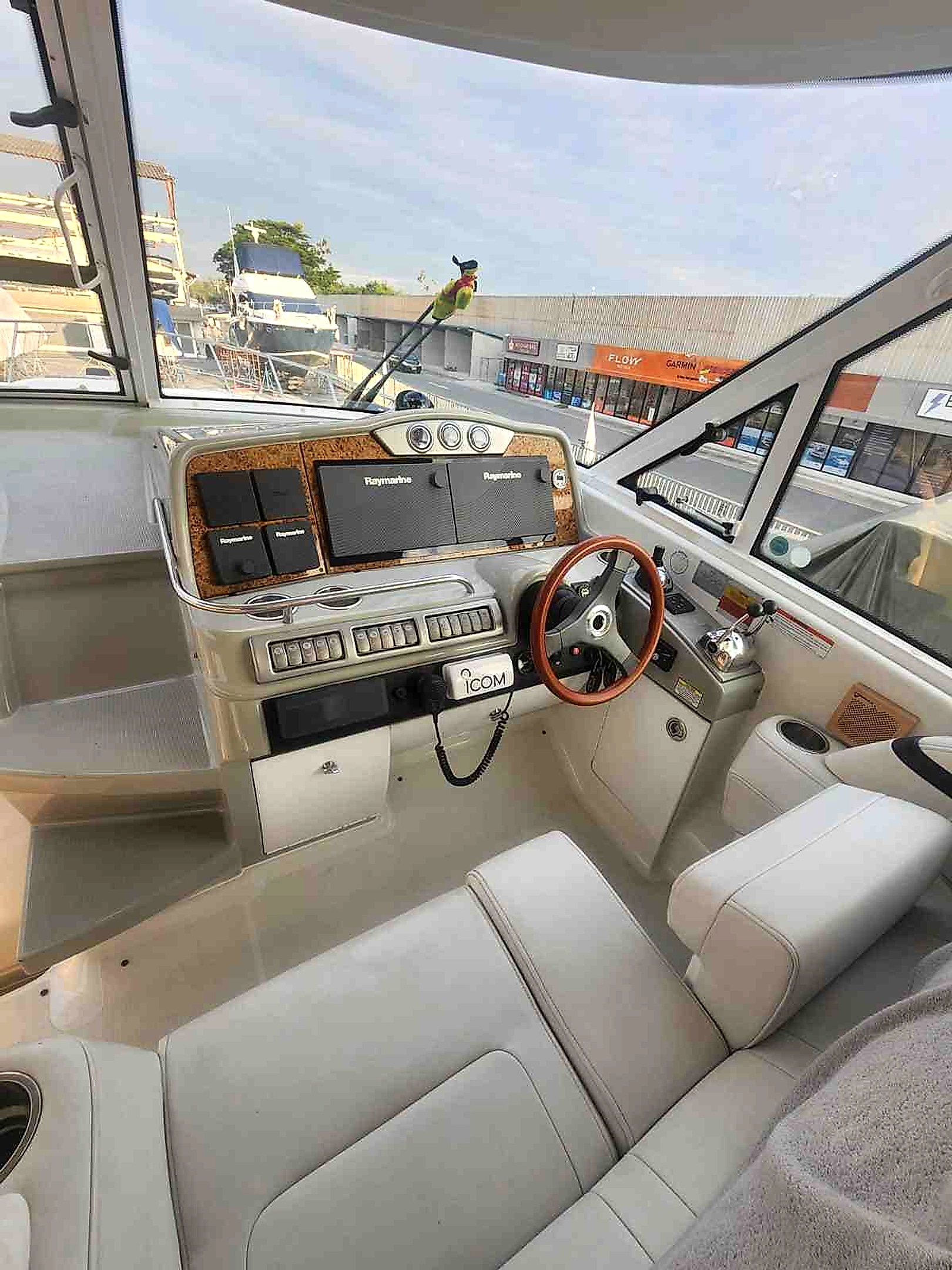 2011 Formula 46 à vendre (photo 5)
