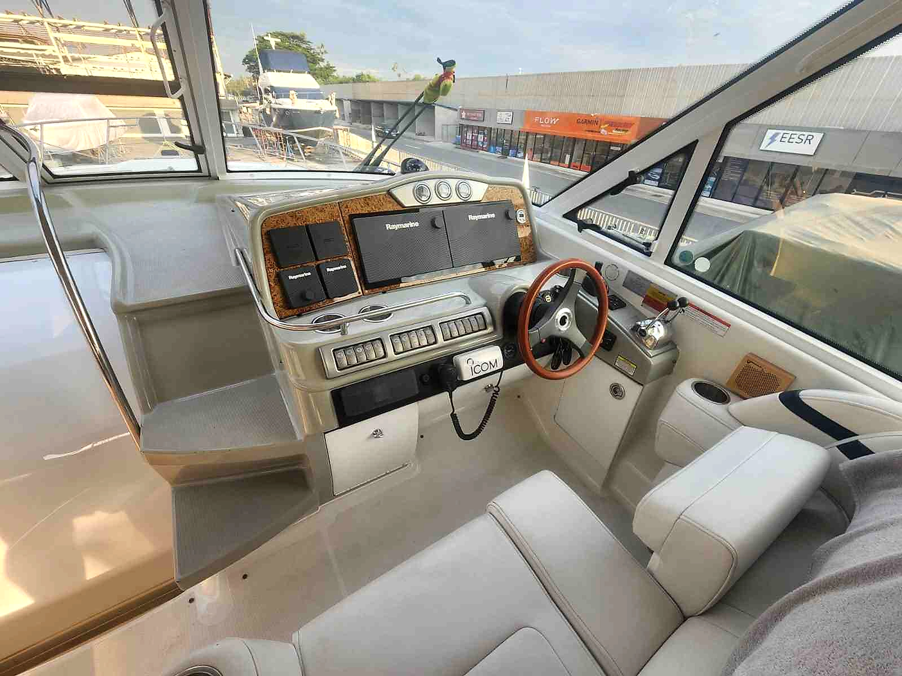 2011 Formula 46 à vendre (photo 6)