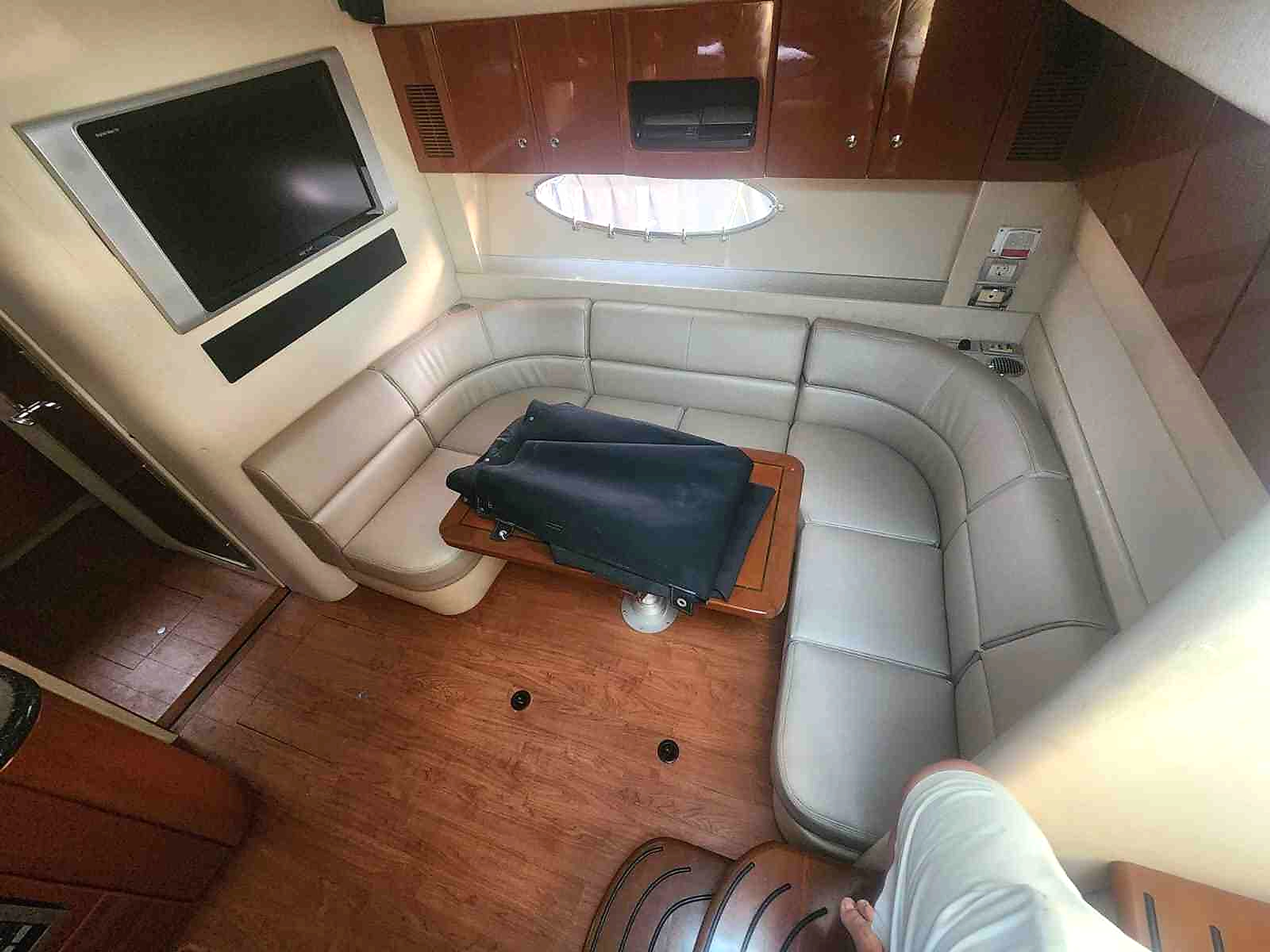 2011 Formula 46 à vendre (photo 9)