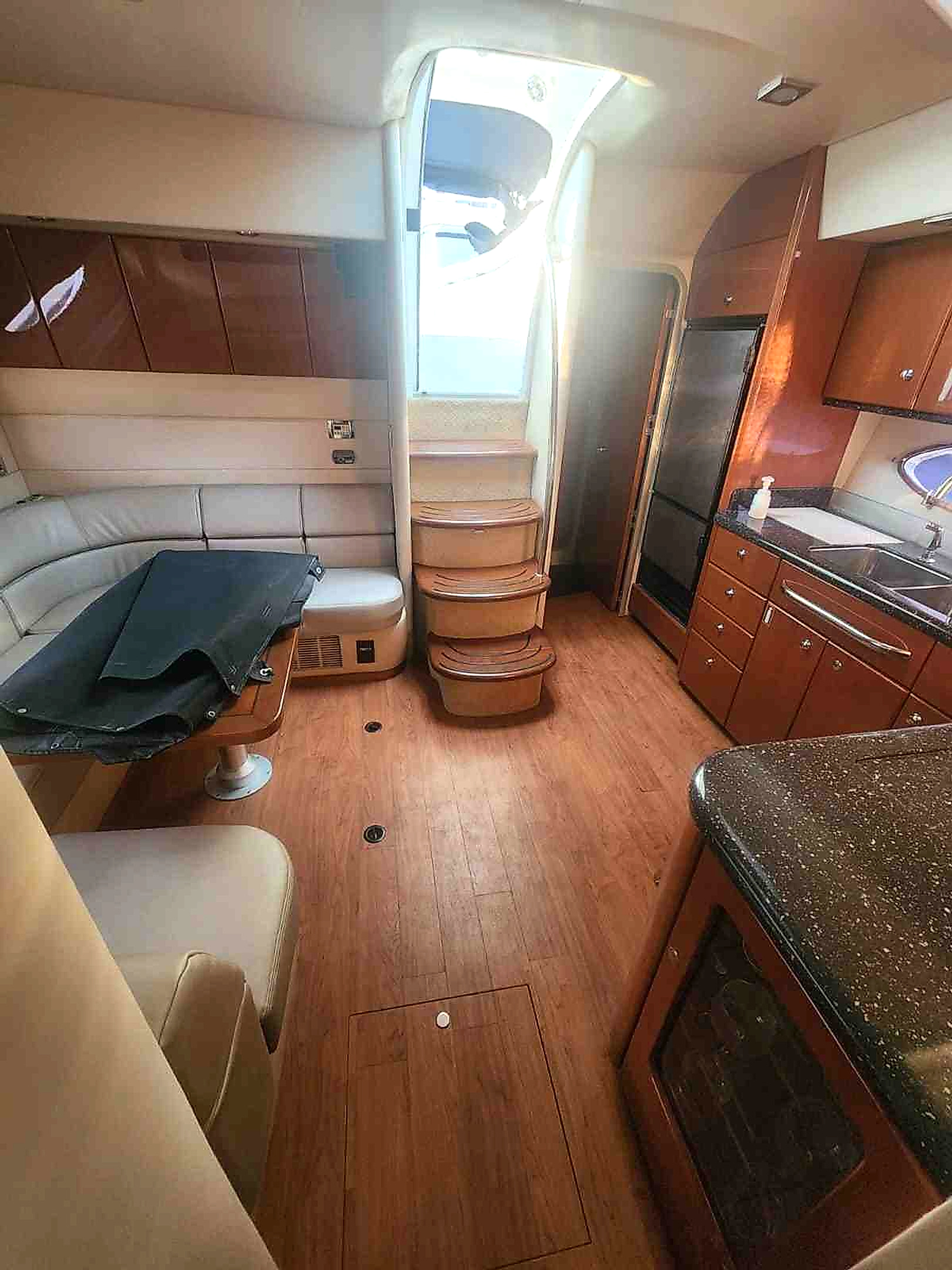 2011 Formula 46 à vendre (photo 14)