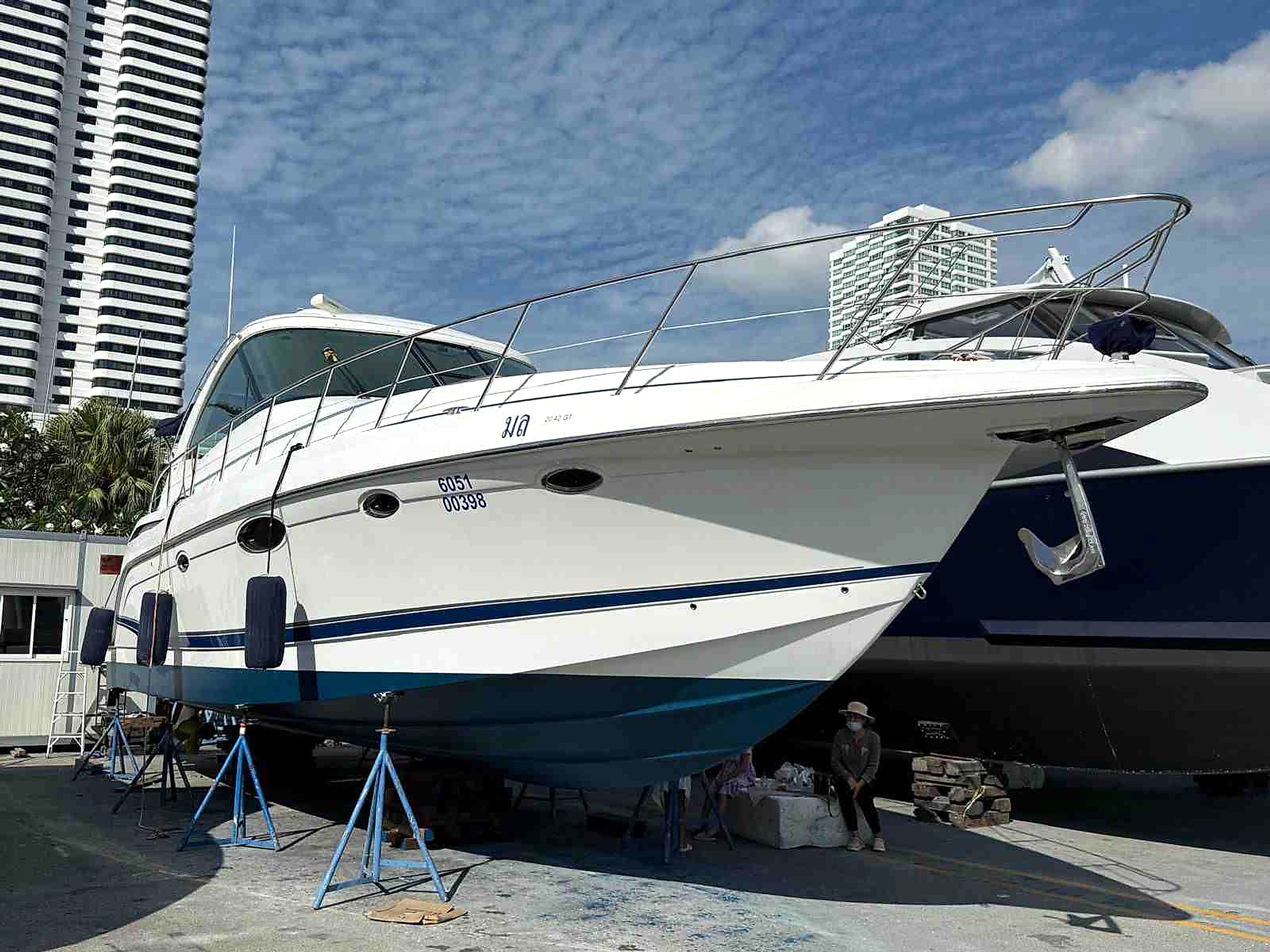 2011 Formula 46 à vendre (photo 30)